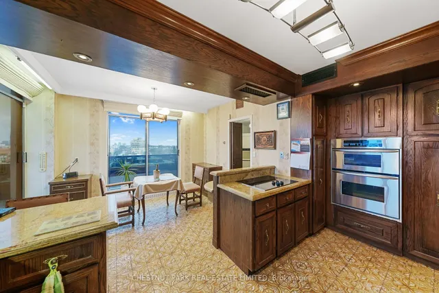 Additional property image - 2600 Bathurst St Unit PH 1