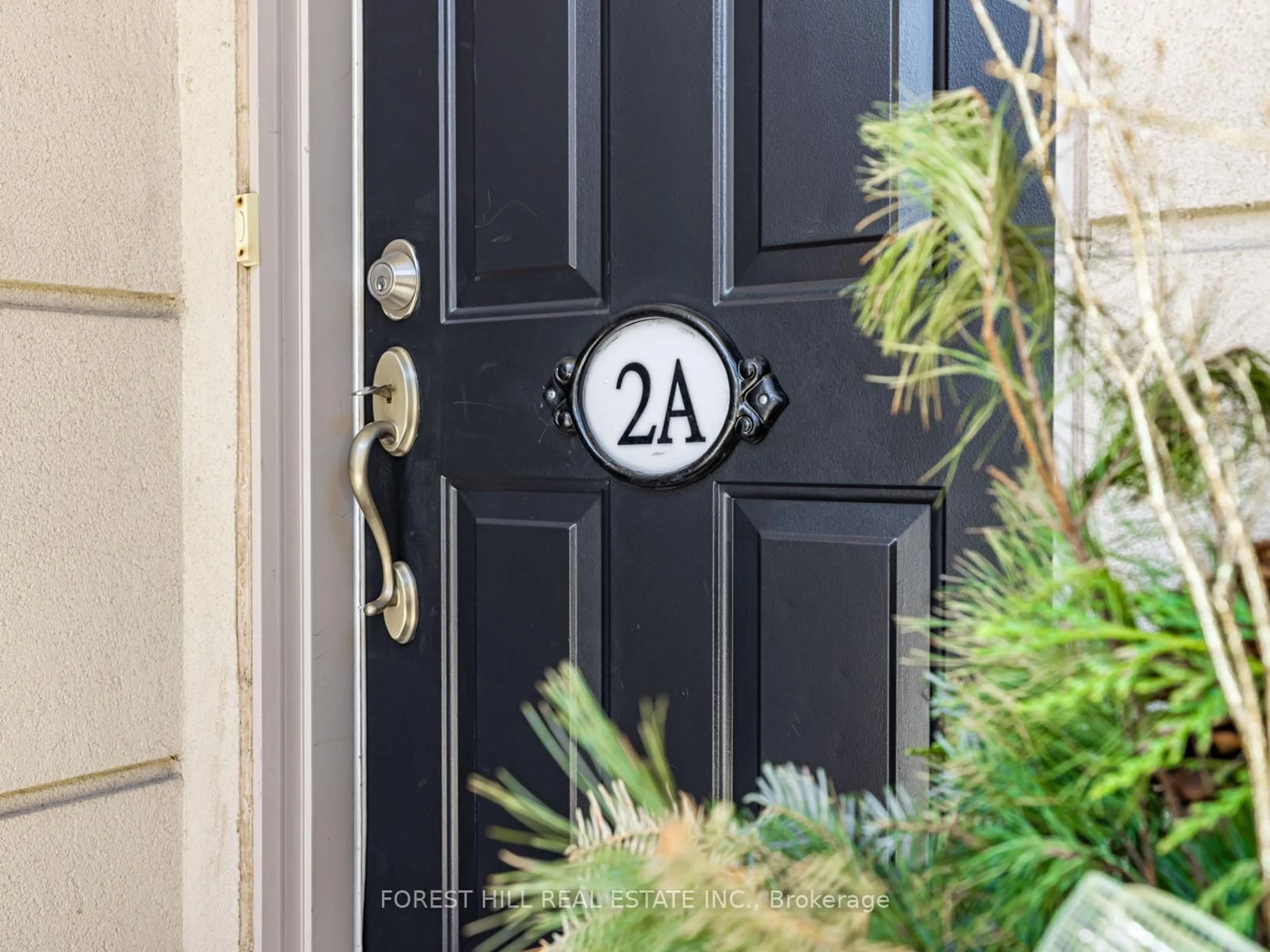 Indoor entryway for 2A Espana Lane, Toronto Ontario M2N 7K8