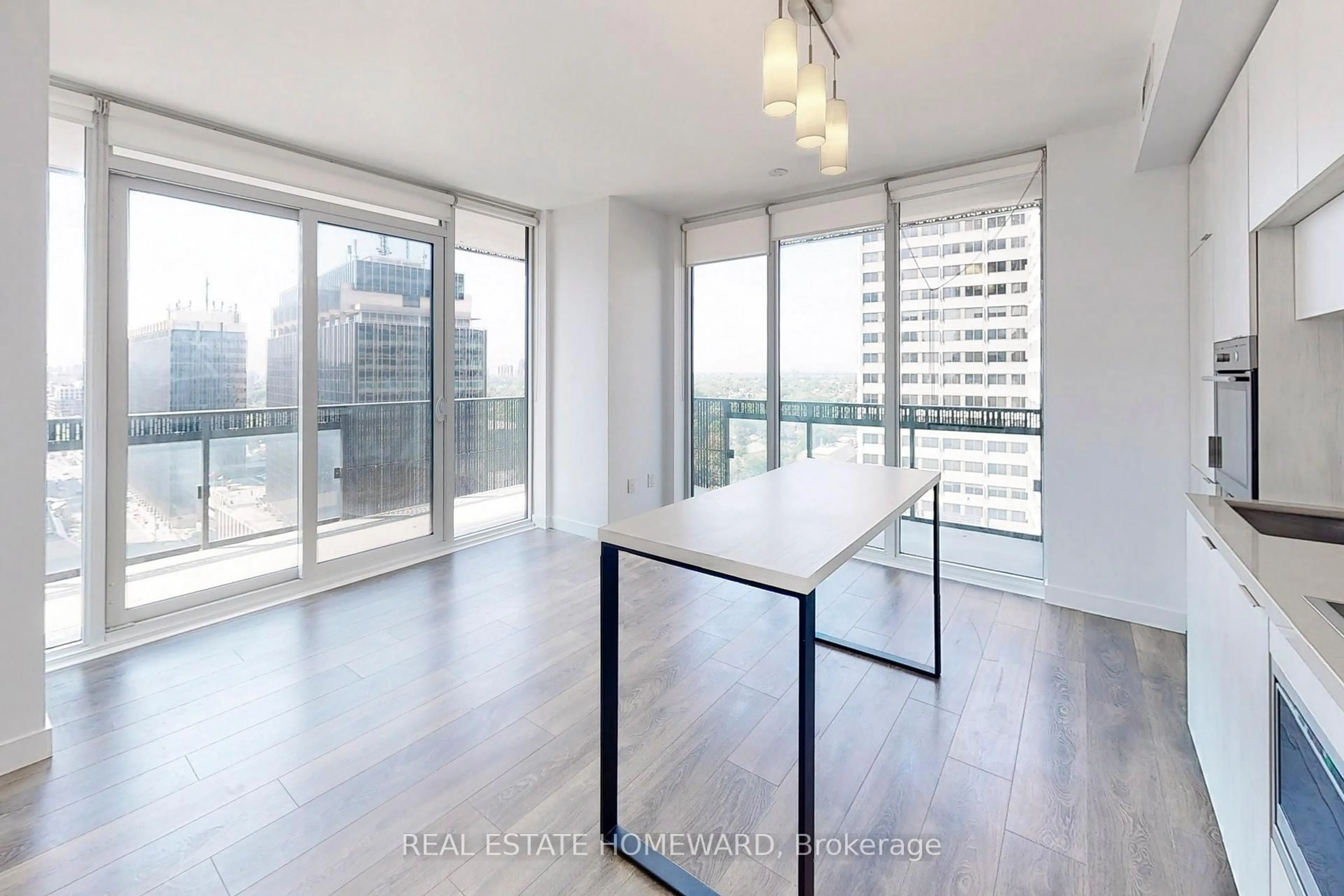 A pic of a room for 8 Eglinton Ave #1503, Toronto Ontario M4P 1A6