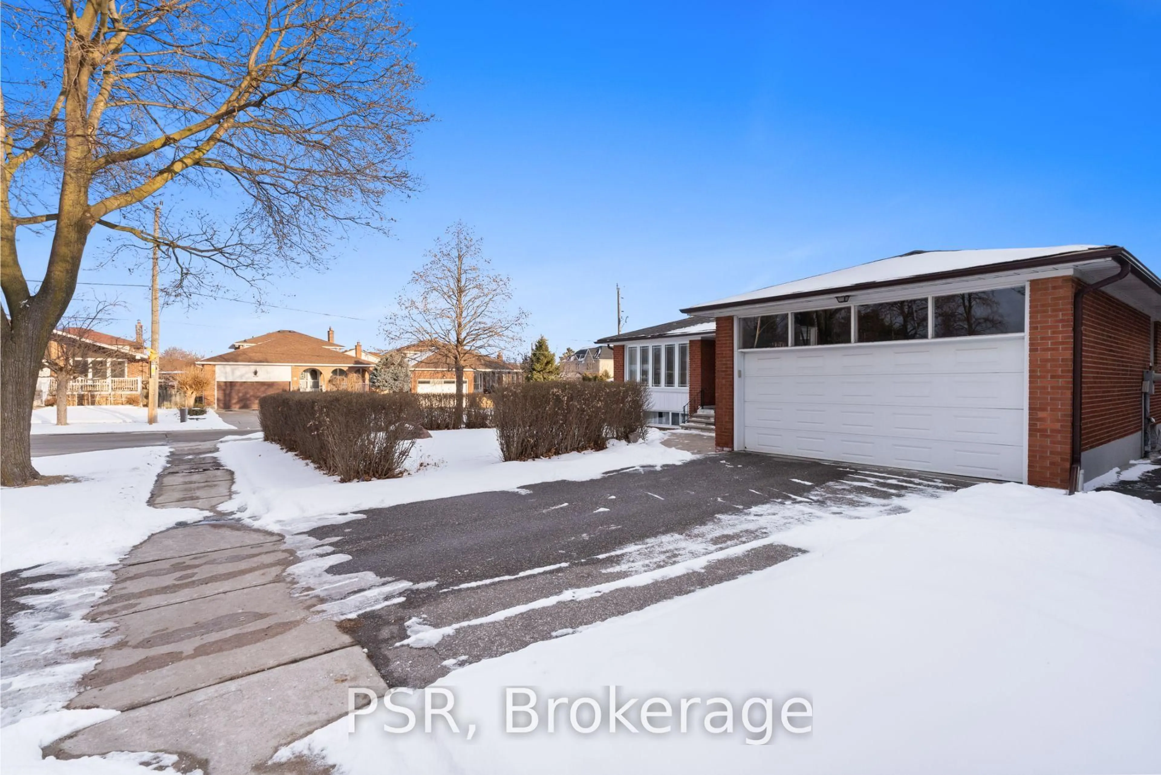 Unknown for 1 Salinger Crt, Toronto Ontario M2J 3R8