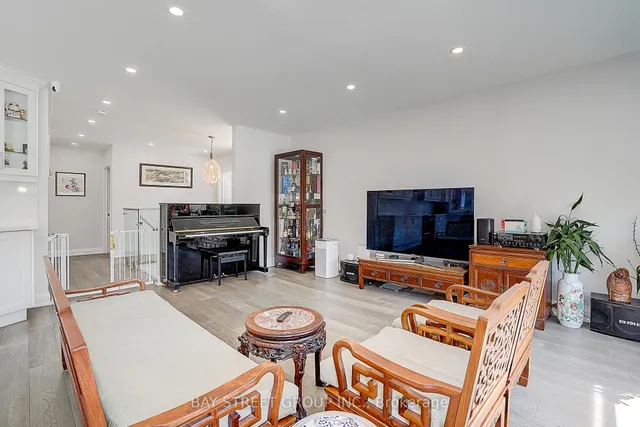 Additional property image - 7 Caswell Dr