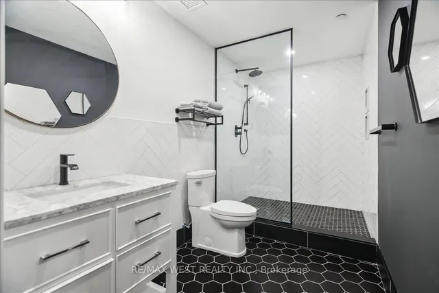 Additional property image - 22 Leader Lane Unit 545