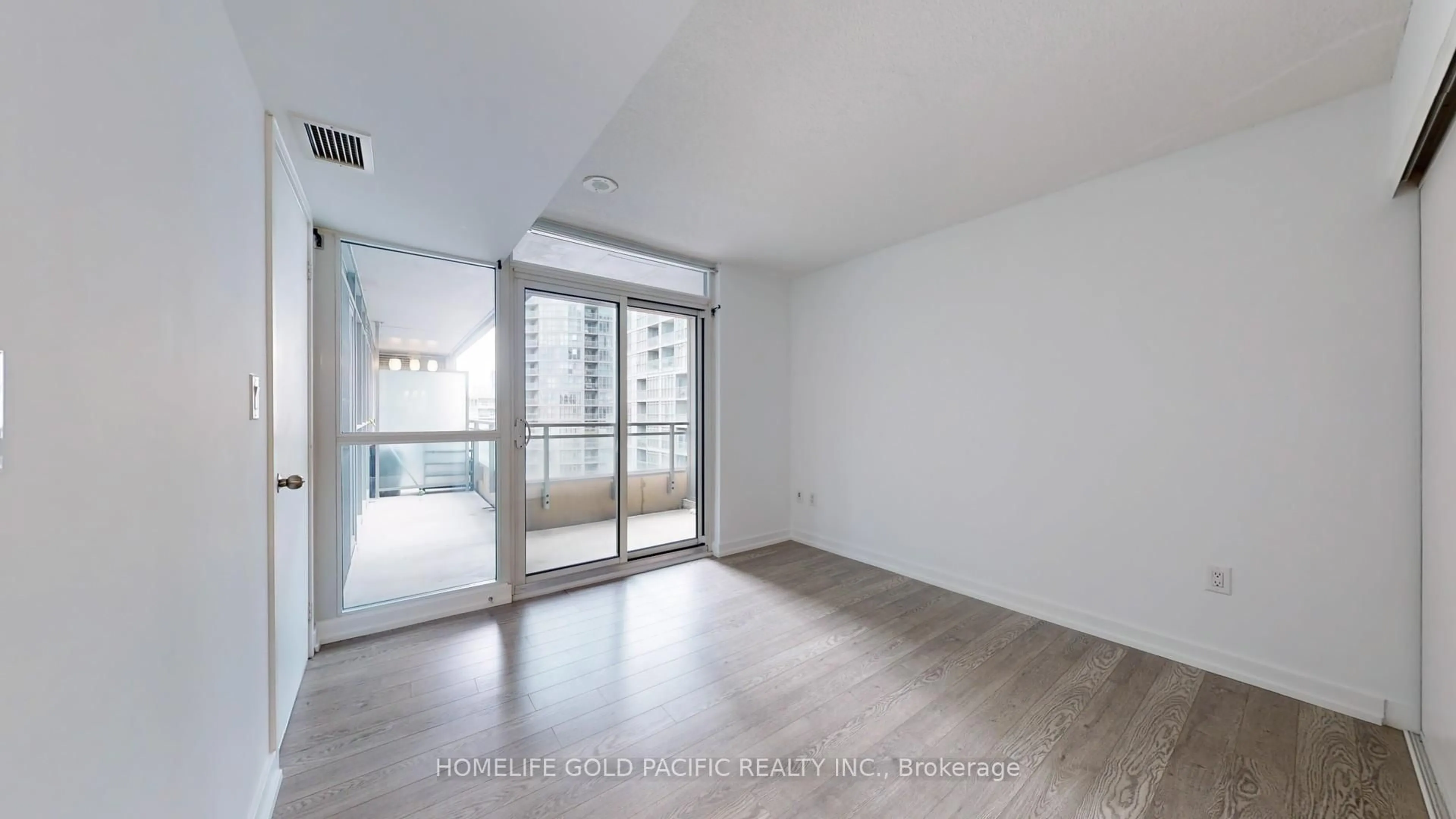 A pic of a room for 10 Capreol Crt #922, Toronto Ontario M5V 4B3