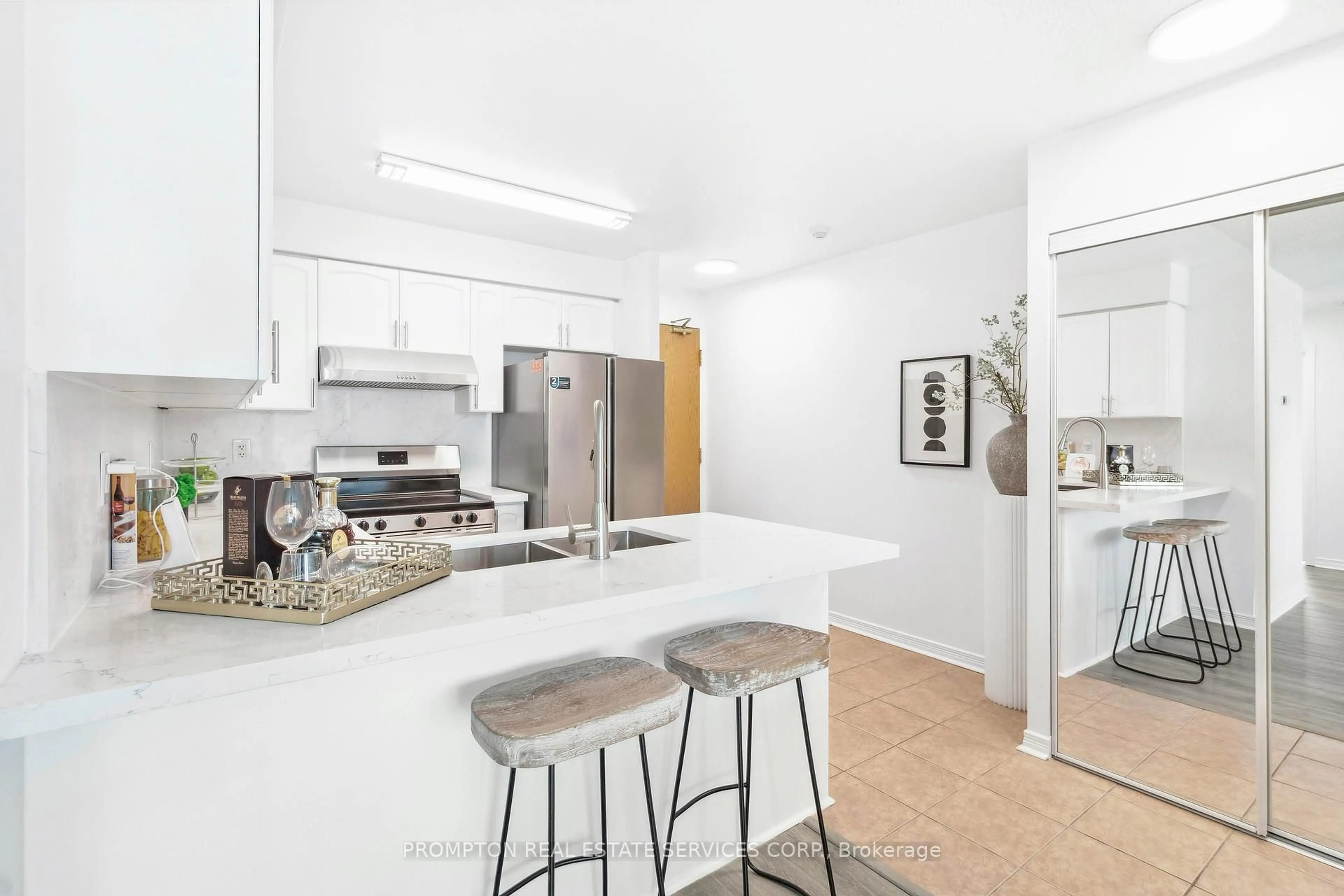 Open concept kitchen, unknown for 5500 Yonge St #1905, Toronto Ontario M2N 7L1