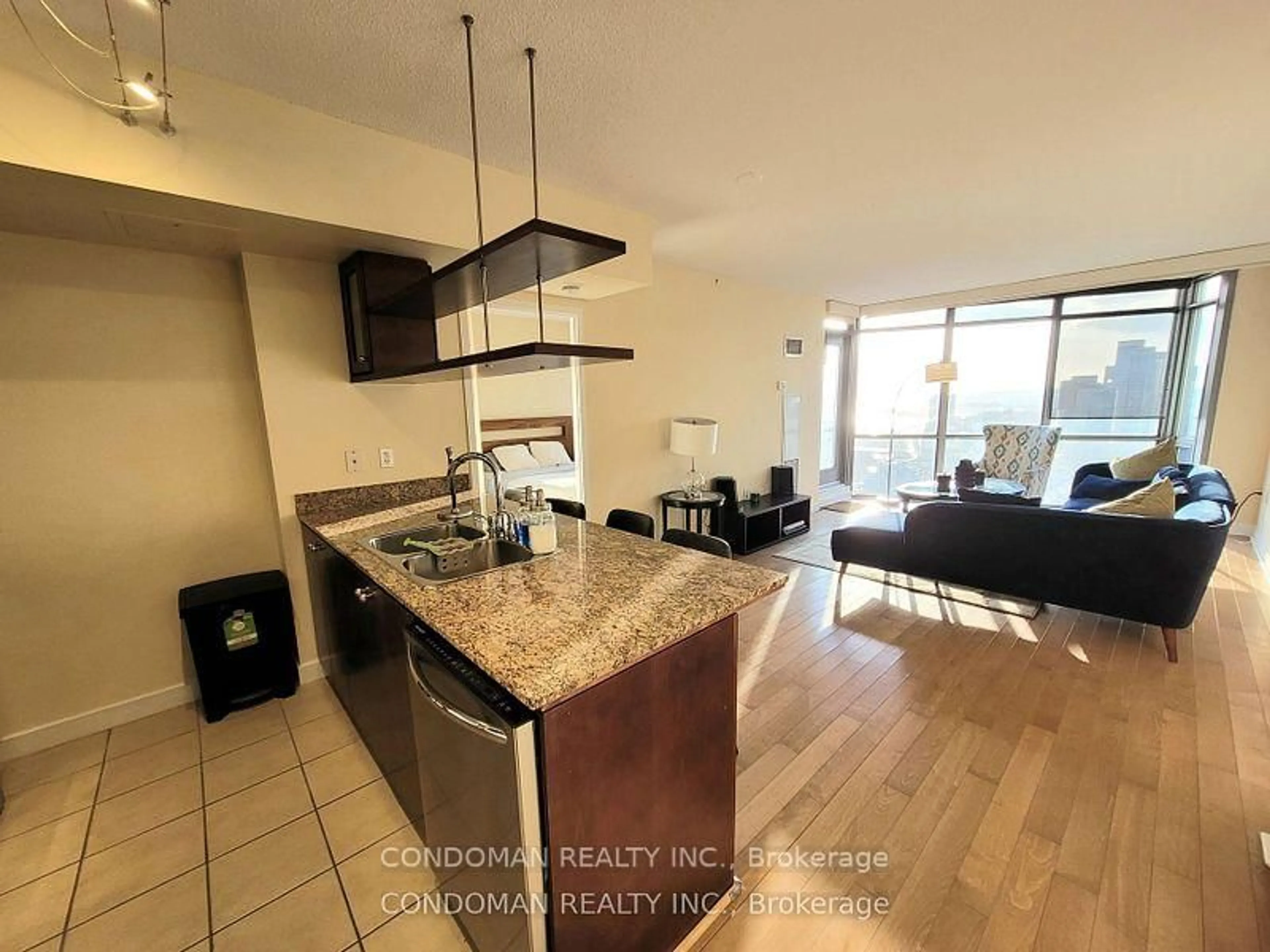Open concept kitchen, unknown for 5 Mariner Terr #3305, Toronto Ontario M5V 3V6