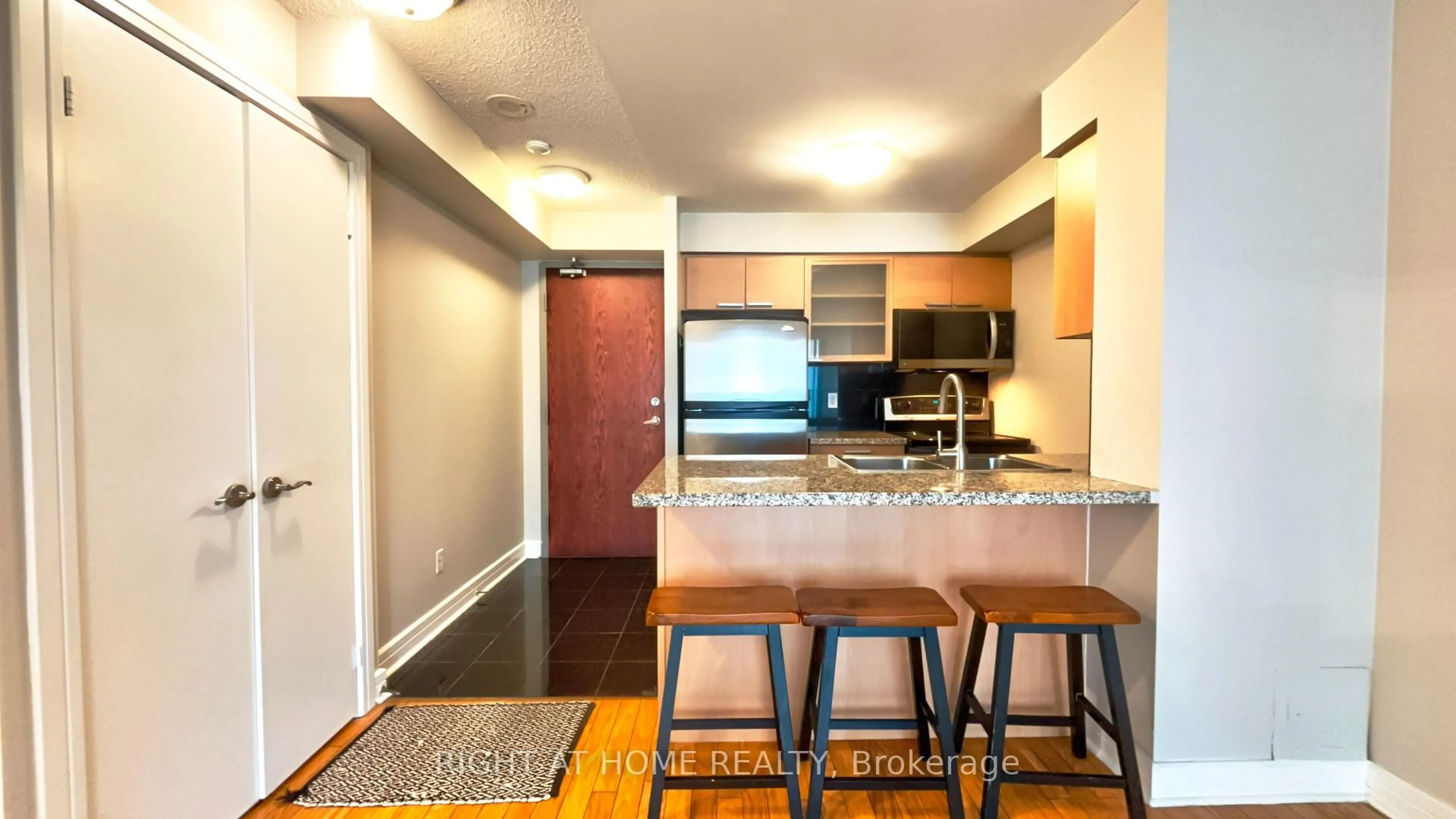 Unknown for 16 Harrison Garden Blvd #211, Toronto Ontario M2N 7J6