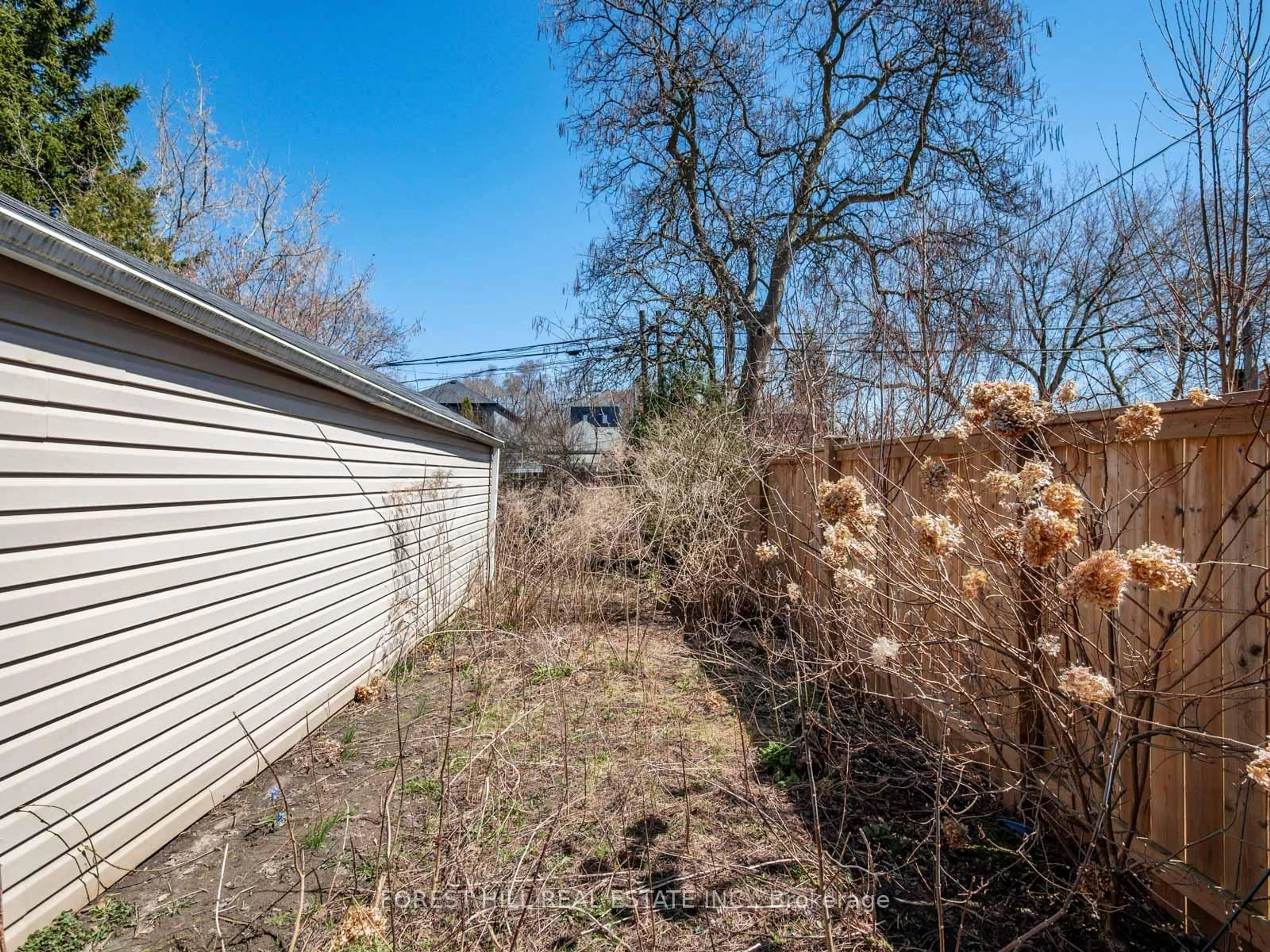 Shed for 547 Atlas Ave, Toronto Ontario M6C 3R5