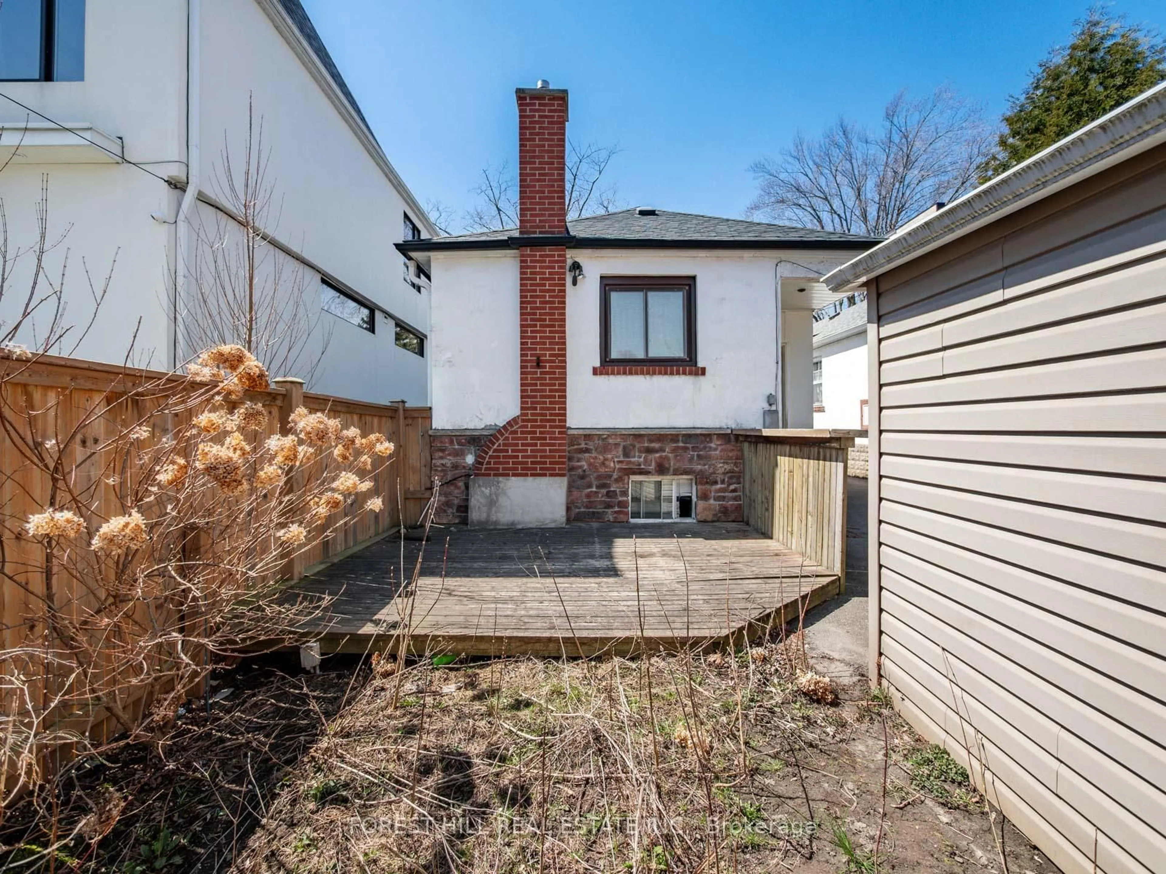 Patio, street for 547 Atlas Ave, Toronto Ontario M6C 3R5