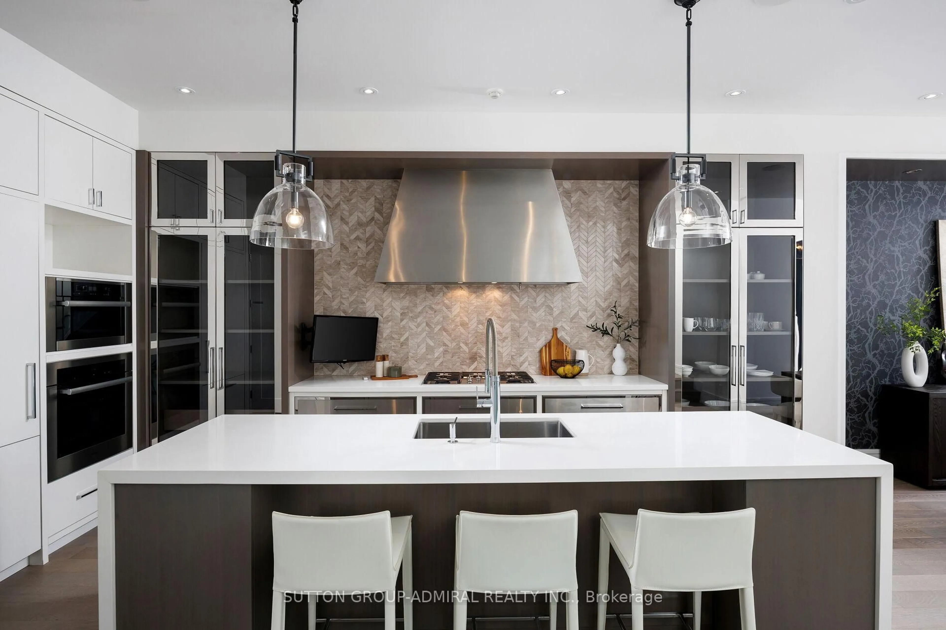 Contemporary kitchen, ceramic/tile floor for 11 Thurloe Ave, Toronto Ontario M4S 0B4