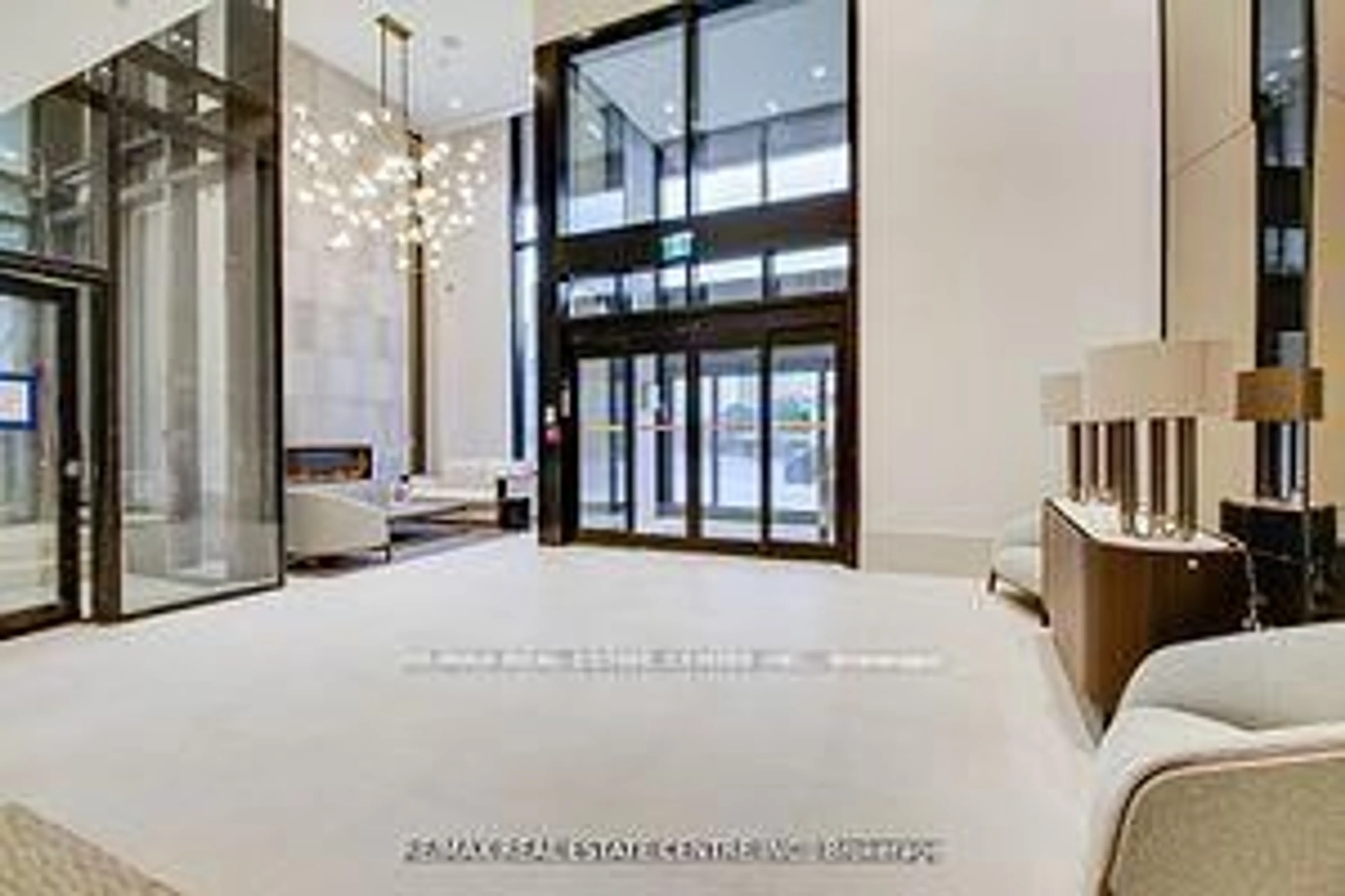 Indoor foyer for 2020 Bathurst St #211, Toronto Ontario M6C 2B9