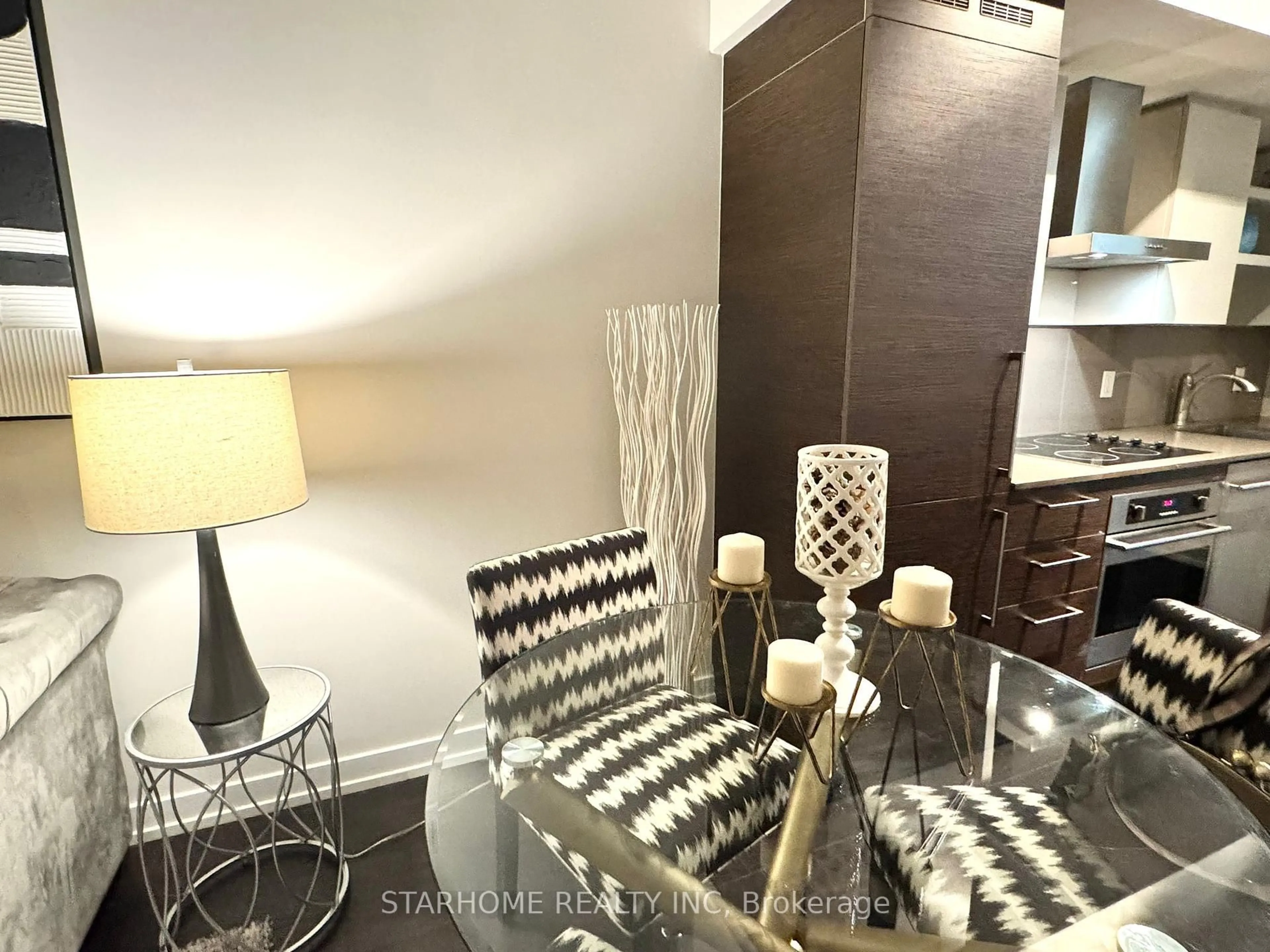 Unknown for 1030 King St #119, Toronto Ontario M6K 0B4
