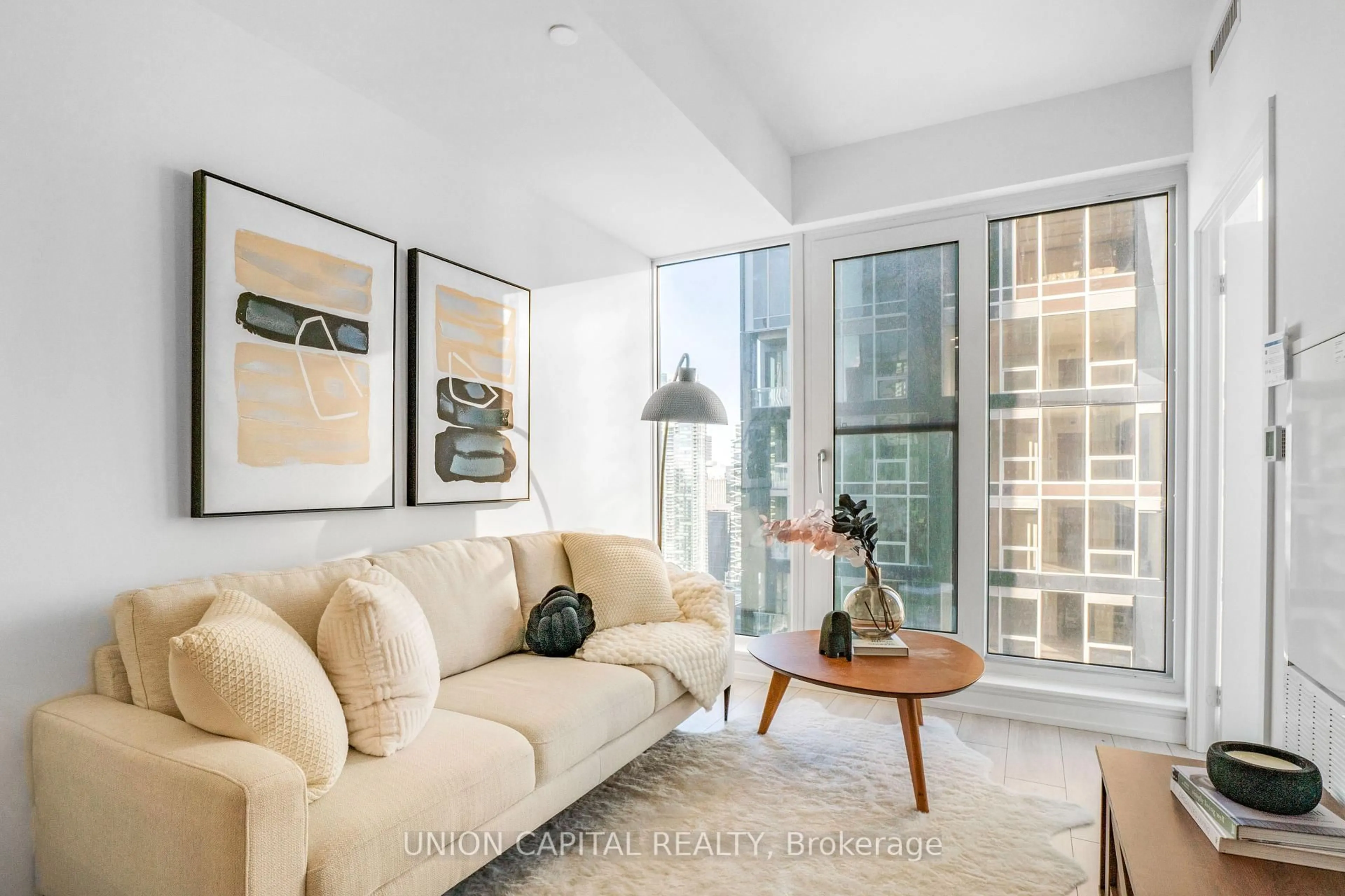 Living room with furniture, unknown for 55 Mercer St #4710, Toronto Ontario M5V 0W4