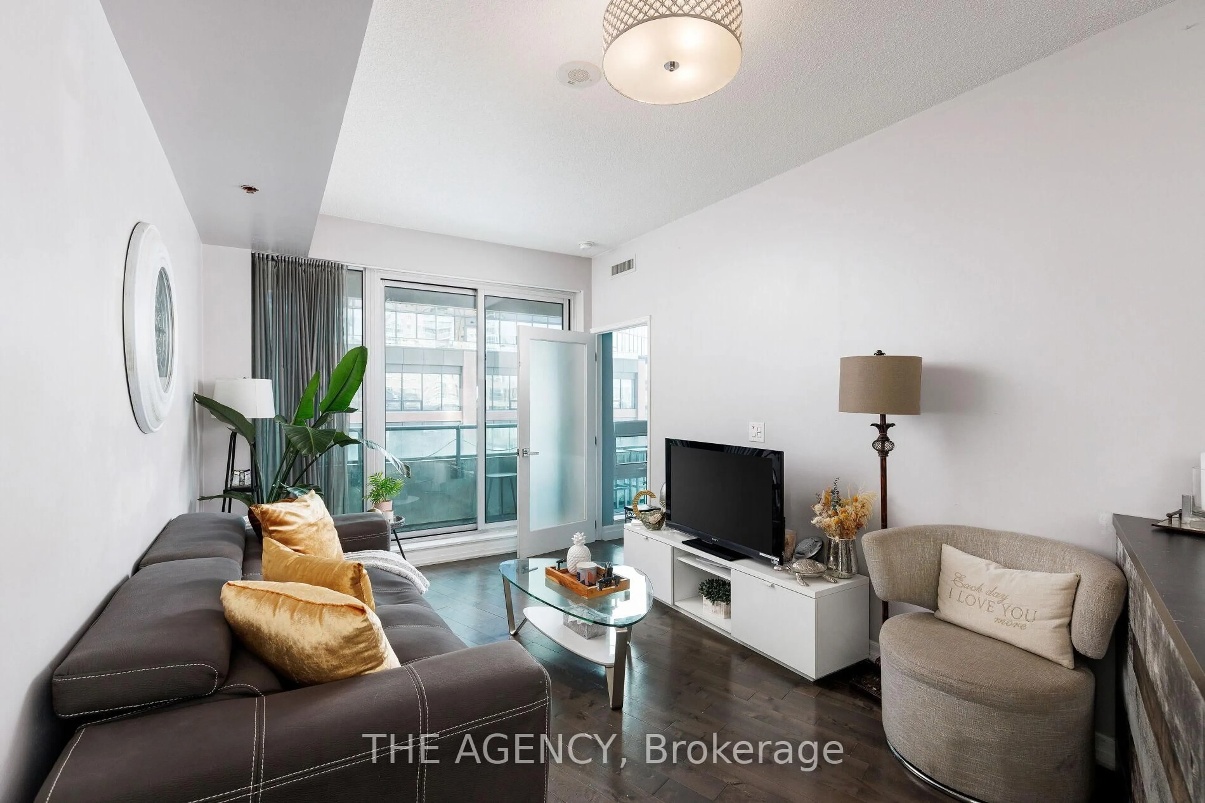 Living room with furniture, unknown for 150 E Liberty St #413, Toronto Ontario M6K 3R5