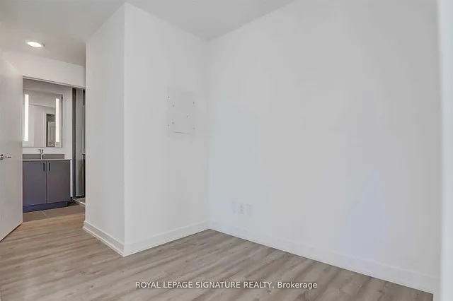 Additional property image - 135 East Liberty St Unit 1005