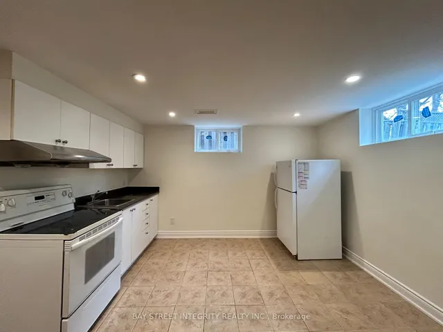 Additional property image - 435 Cummer Ave