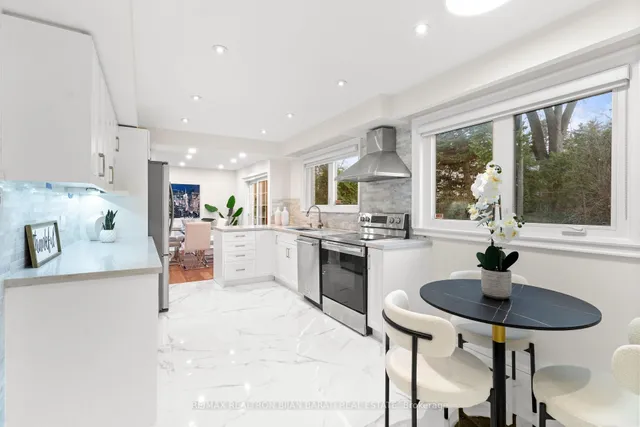 Additional property image - 4 Robinter Dr