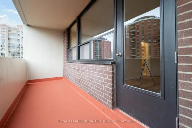 Additional property image - 40 Homewood Ave Unit 1011