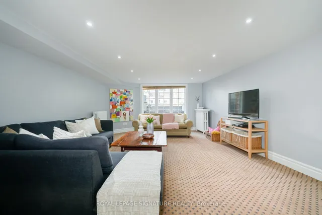 Additional property image - 18 Weybourne Cres