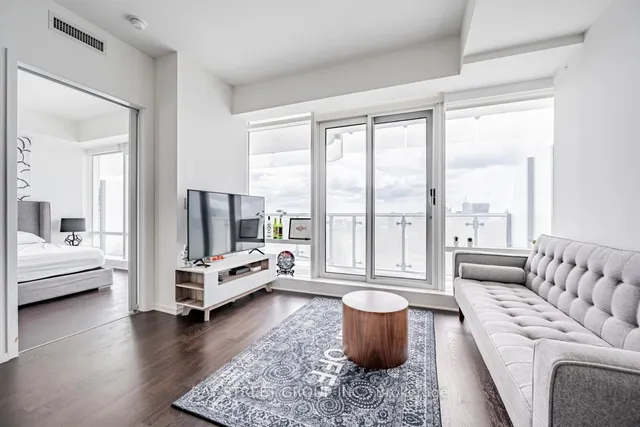 Additional property image - 1 Bloor St Unit 5105