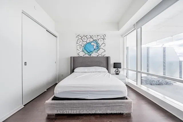 Additional property image - 1 Bloor St Unit 5105