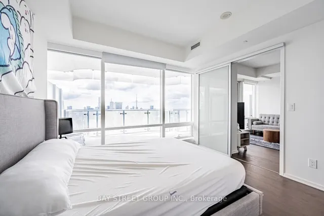 Additional property image - 1 Bloor St Unit 5105