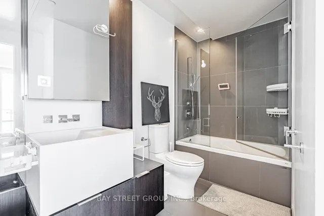 Additional property image - 1 Bloor St Unit 5105