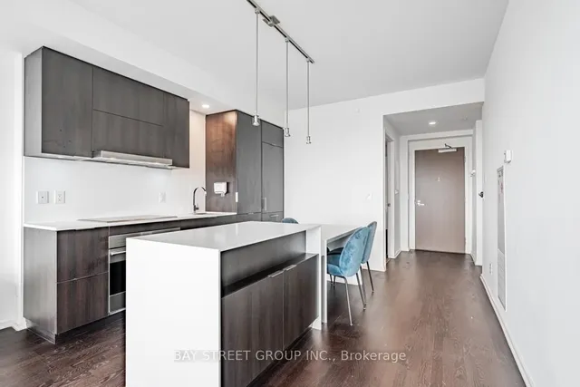 Additional property image - 1 Bloor St Unit 5105