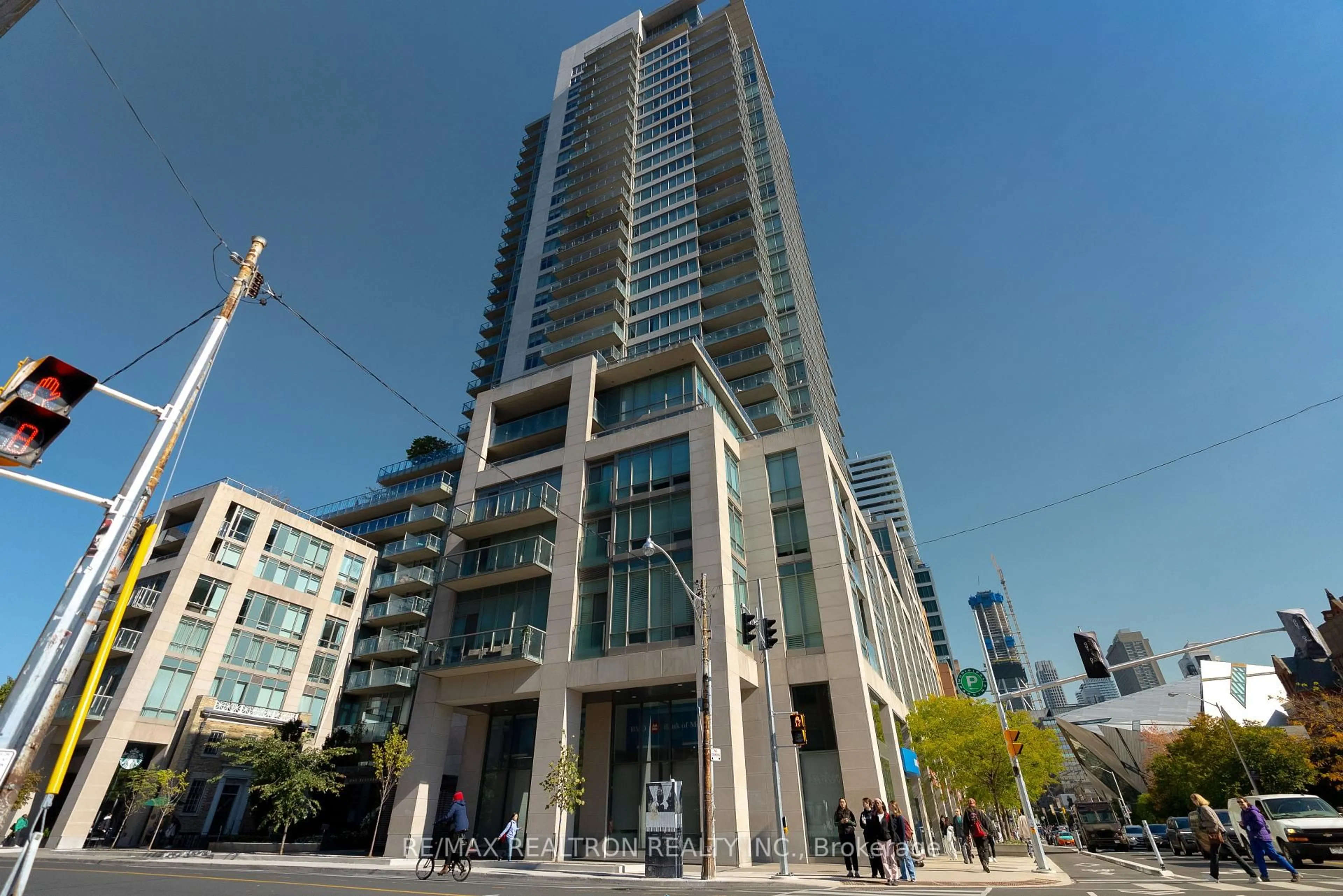 Unknown for 1 Bedford Rd #818, Toronto Ontario M5R 2J7