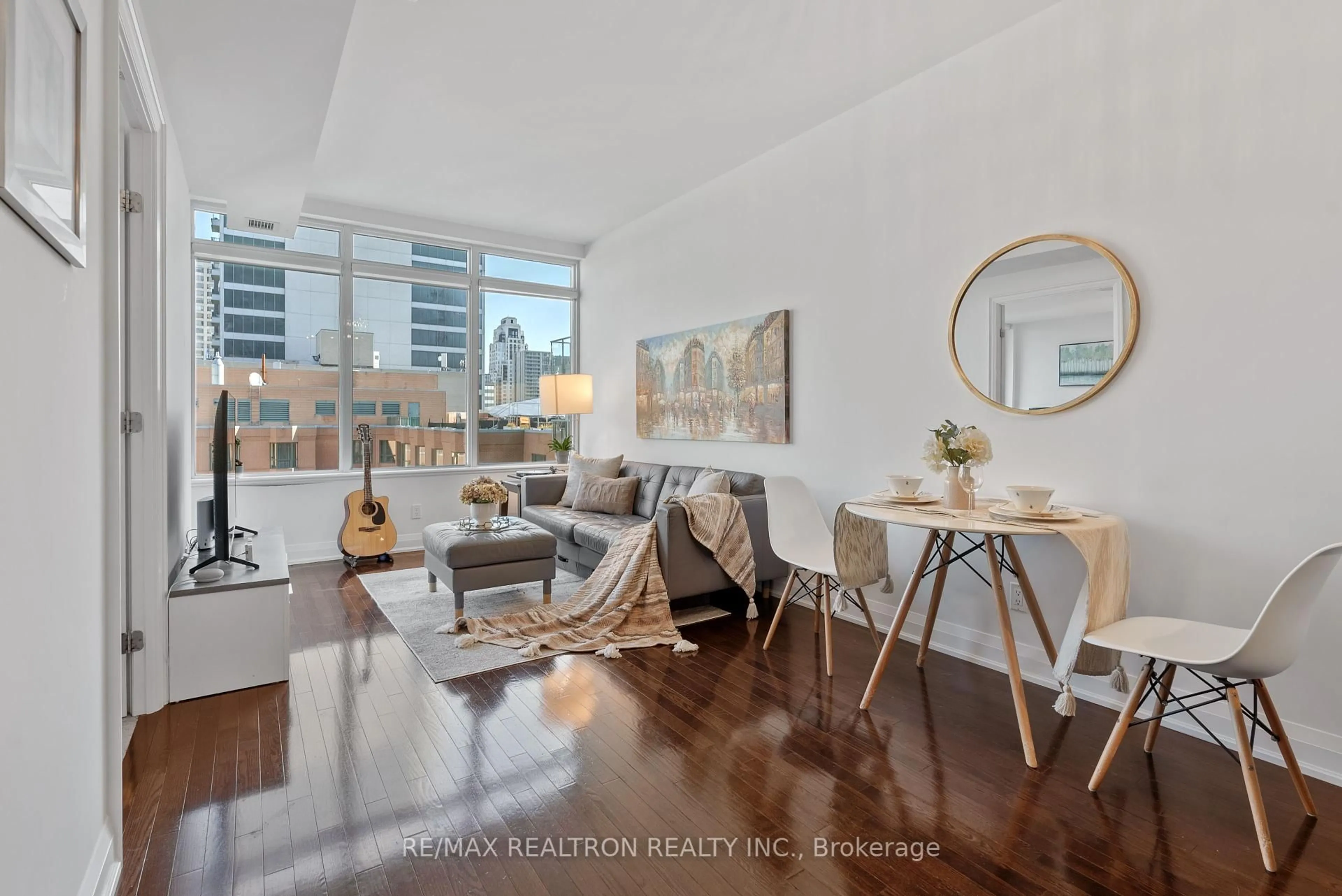Living room with furniture, unknown for 1 Bedford Rd #818, Toronto Ontario M5R 2J7