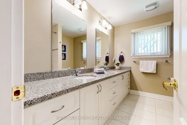 Additional image 9 of 5 Robinter Dr
