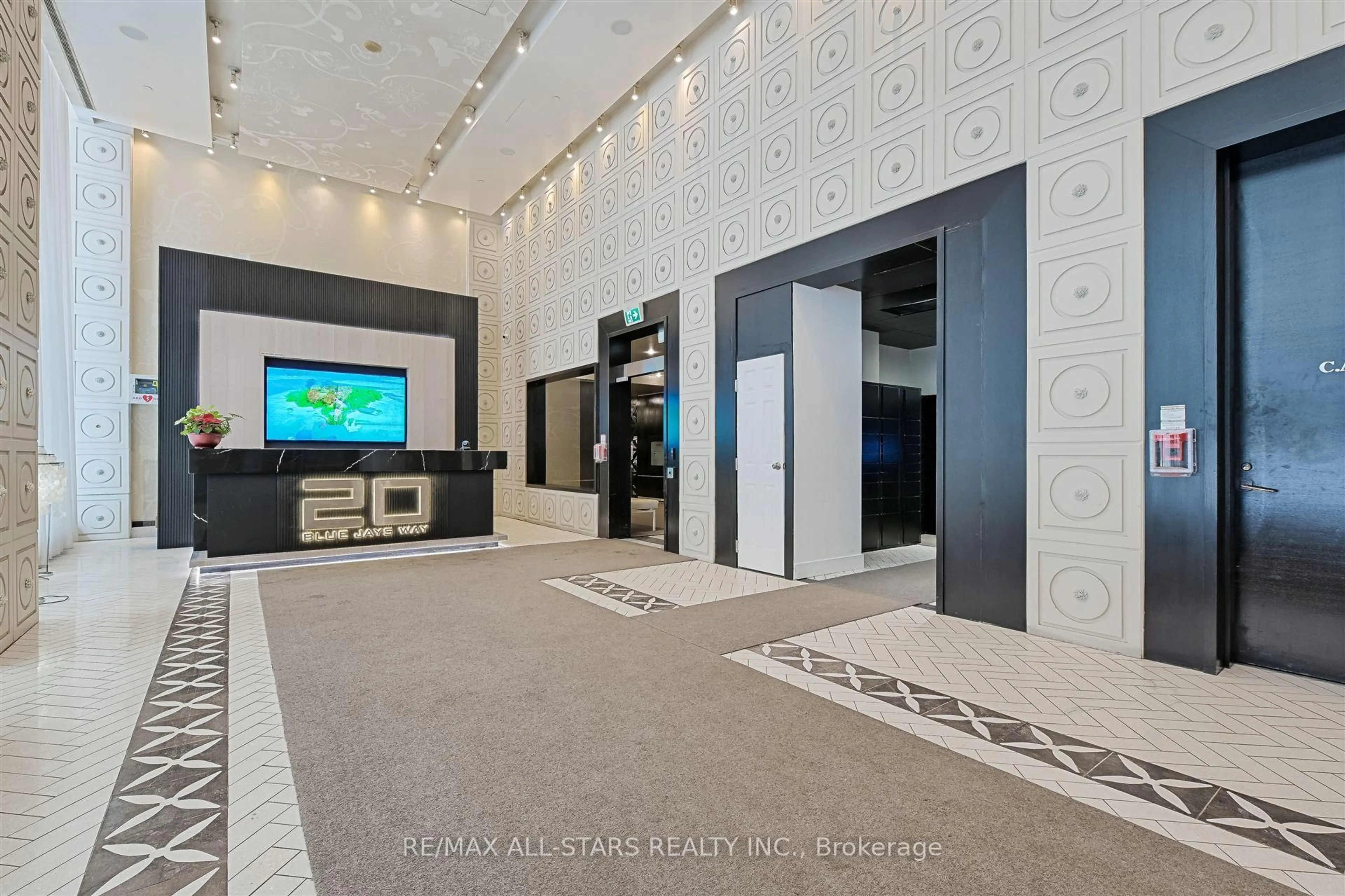 Indoor foyer for 20 Blue Jays Way #1008, Toronto Ontario M5V 3W6