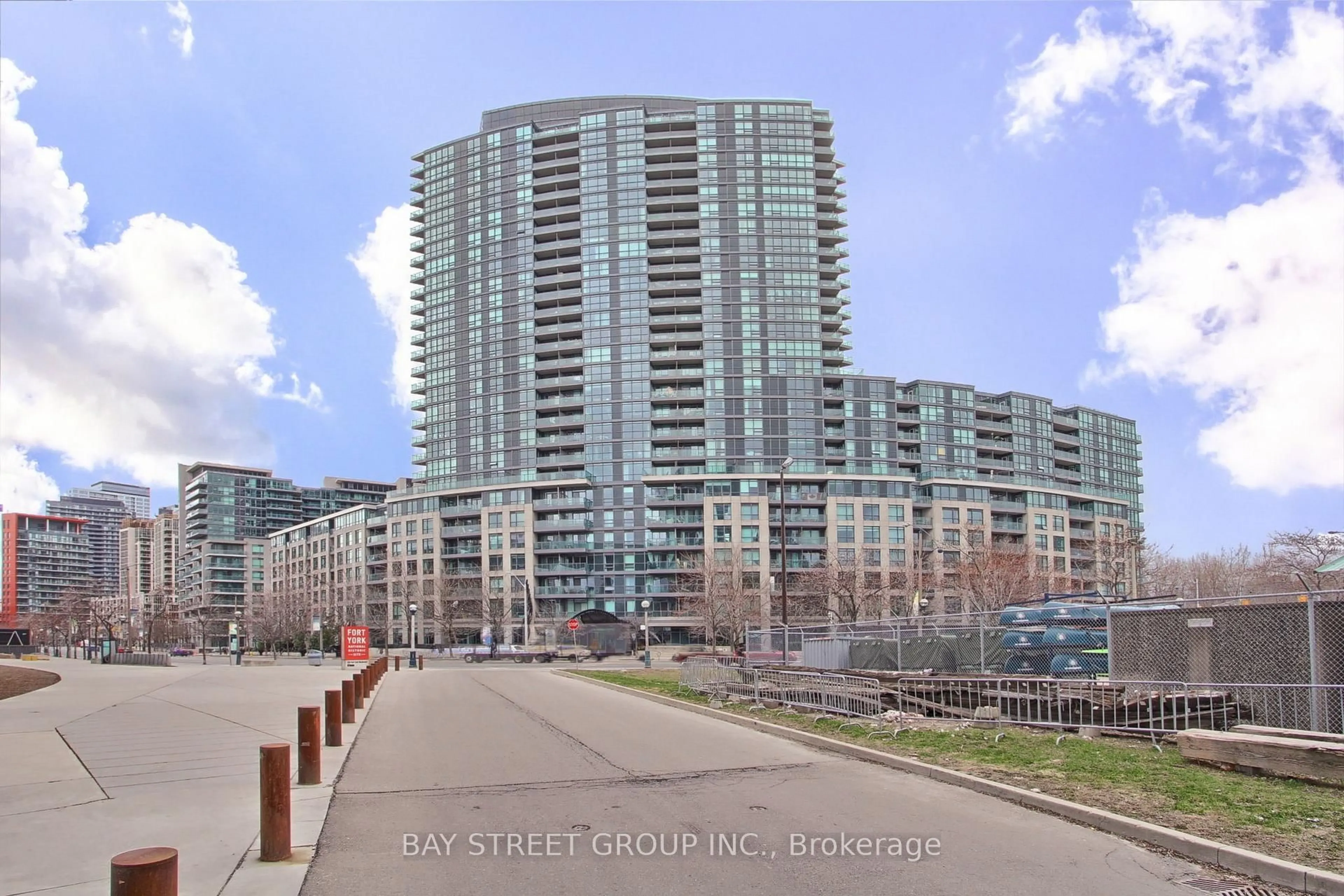 Unknown for 231 Fort York Blvd #1702, Toronto Ontario M5V 1B2