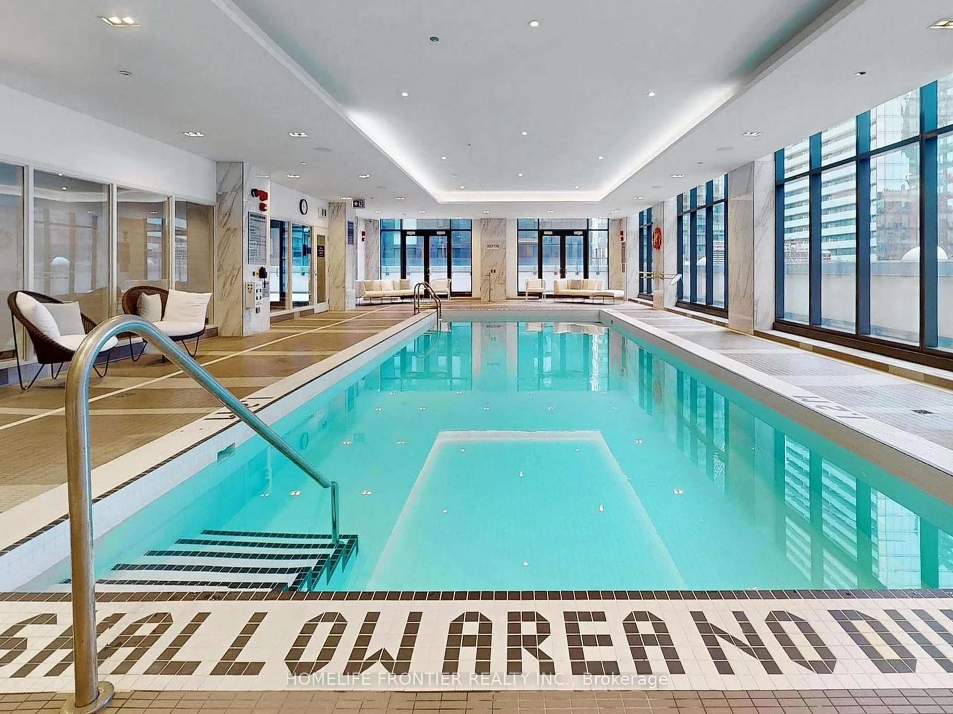Pool for 115 Blue Jays Way #705, Toronto Ontario M5V 0N4