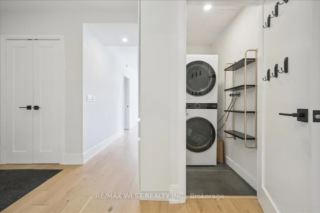 Additional property image - 70 Roehampton Ave Unit 314