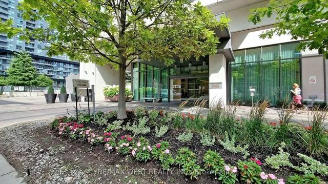 Additional property image - 70 Roehampton Ave Unit 314