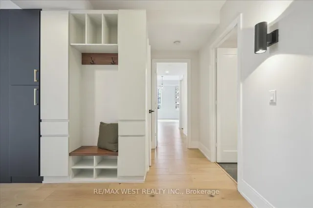 Additional property image - 70 Roehampton Ave Unit 314