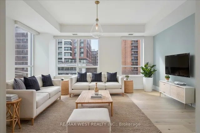 Additional property image - 70 Roehampton Ave Unit 314