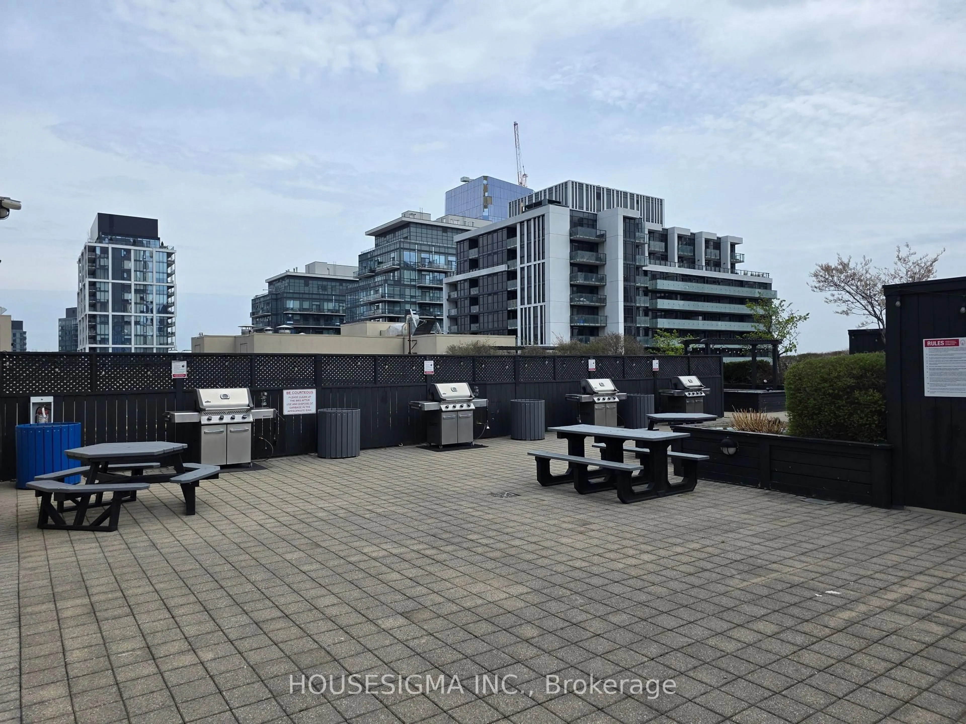 Patio, city buildings view from balcony for 313 Richmond St #1155, Toronto Ontario M5A 4S7