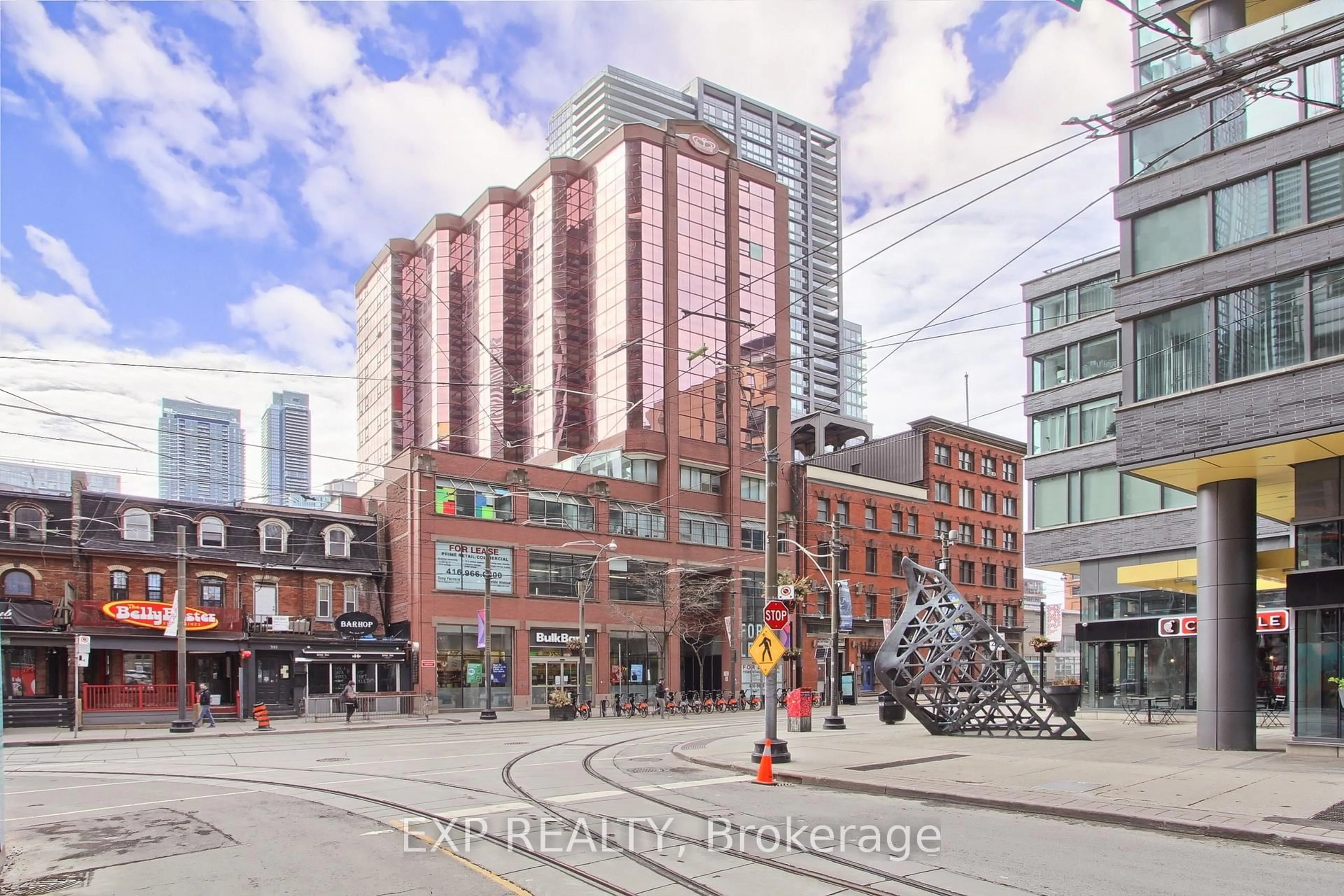 Unknown for 393 King St #501, Toronto Ontario M5V 3G8