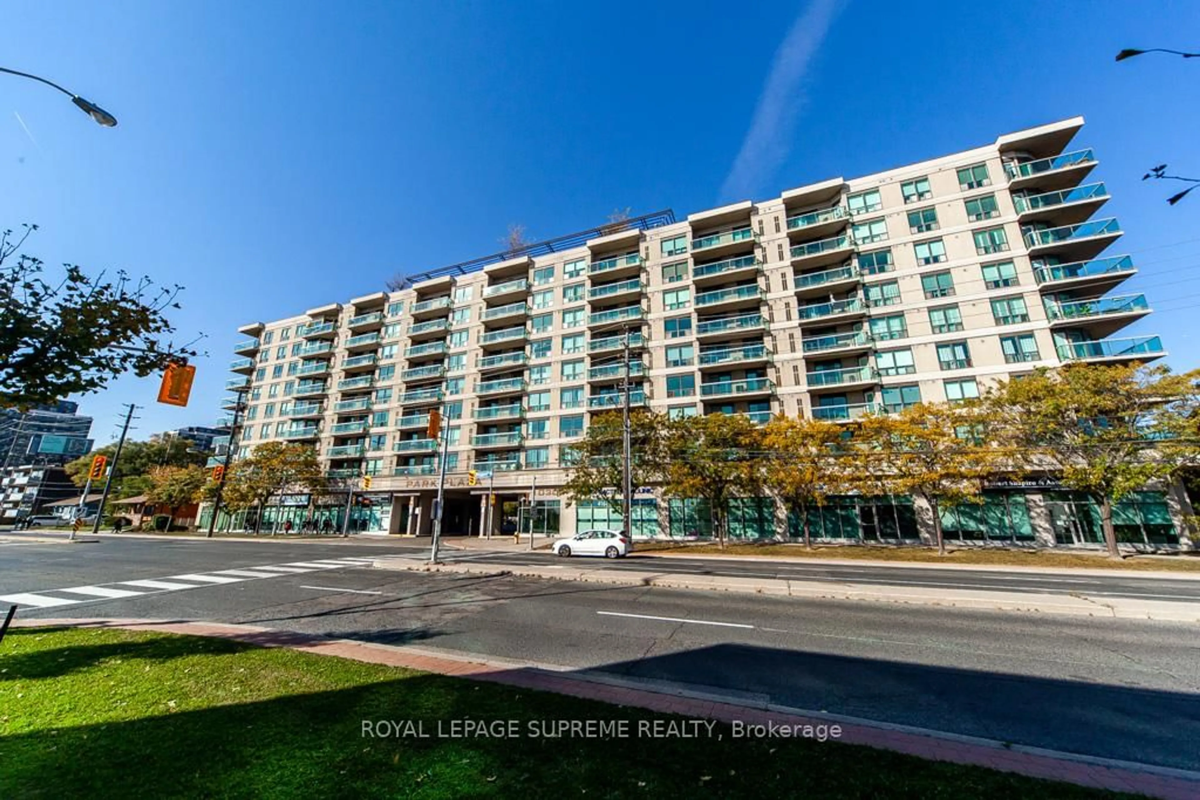 A pic from outside/outdoor area/front of a property/back of a property/a pic from drone, water/lake/river/ocean view for 1030 Sheppard Ave #710, Toronto Ontario M3H 6C1