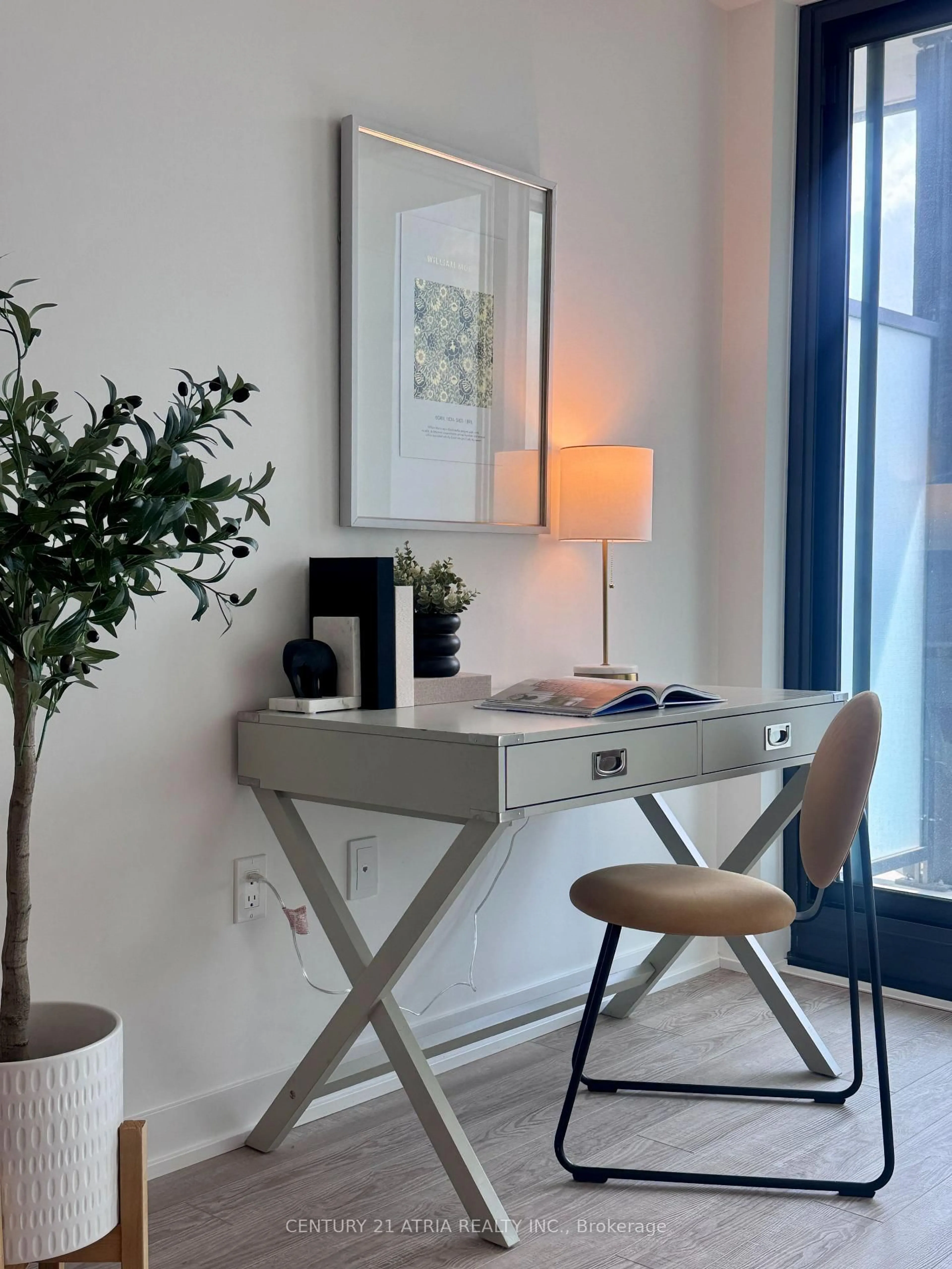 A pic of a room for 250 Lawrence Ave #612, Toronto Ontario M5M 1B1