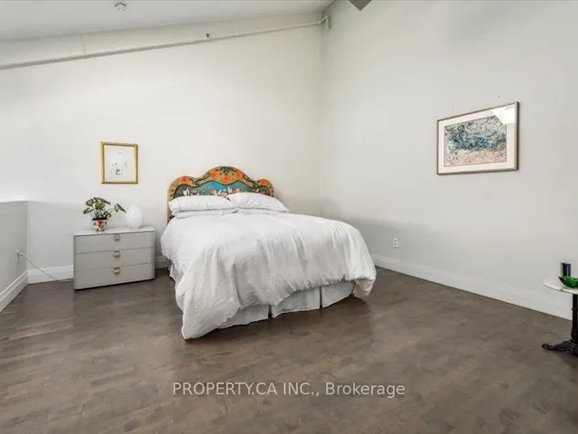 Additional property image - 670 Richmond St Unit 204