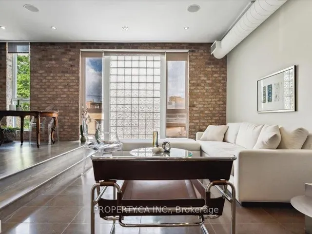 Additional property image - 670 Richmond St Unit 204