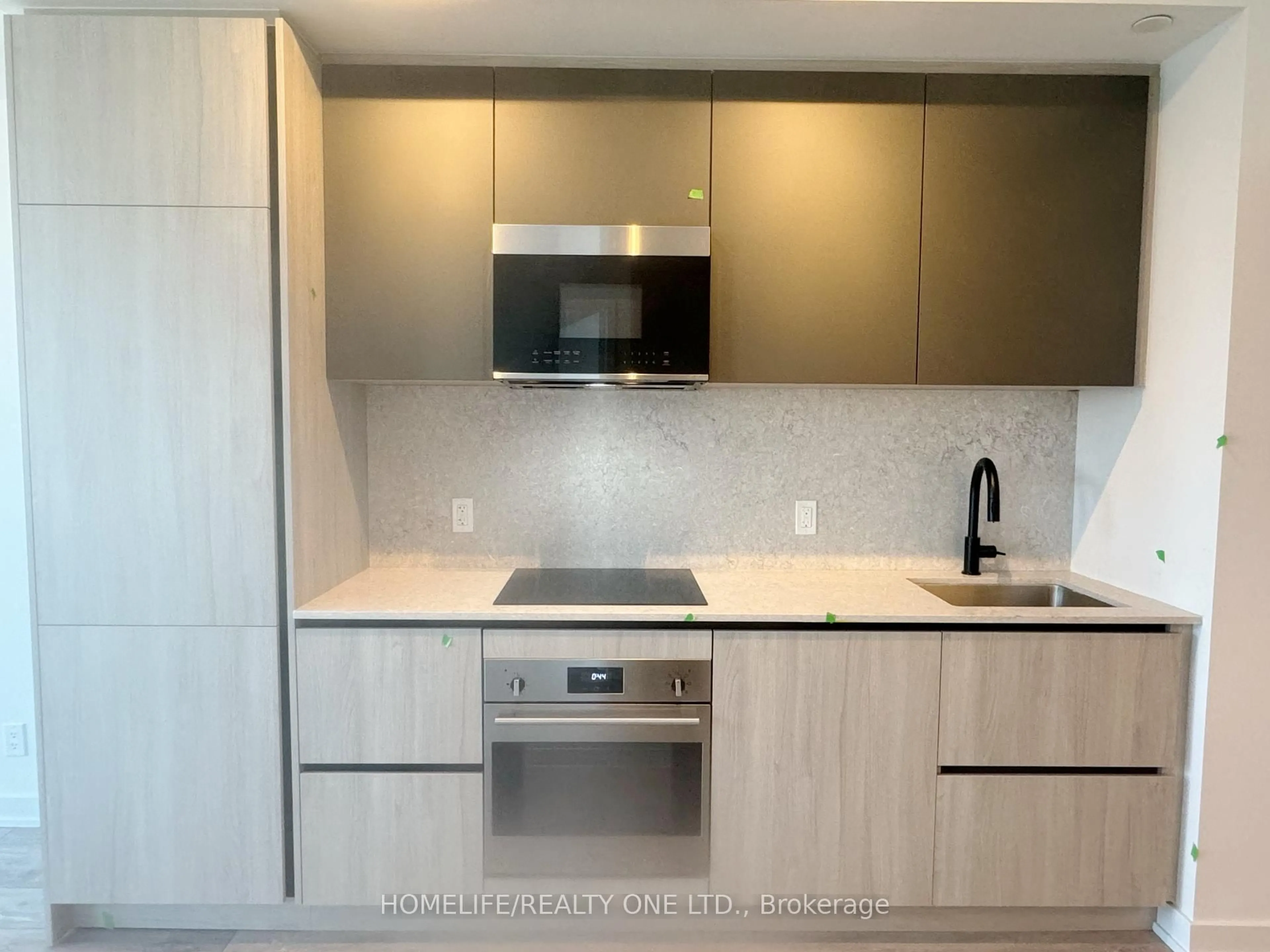 Standard kitchen, unknown for 108 Peter St #4803, Toronto Ontario M5V 2G7