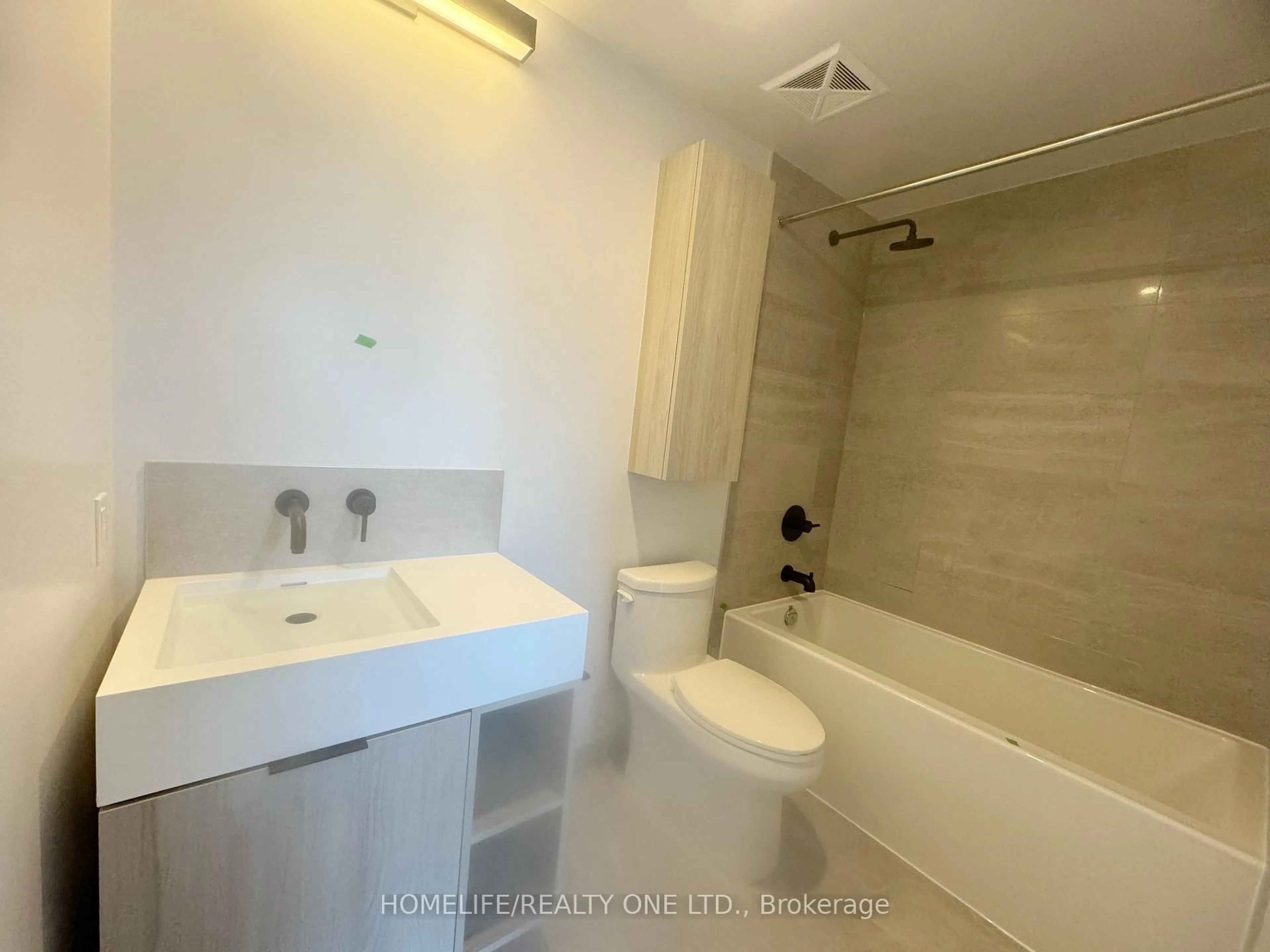 Standard bathroom, unknown for 108 Peter St #4803, Toronto Ontario M5V 2G7