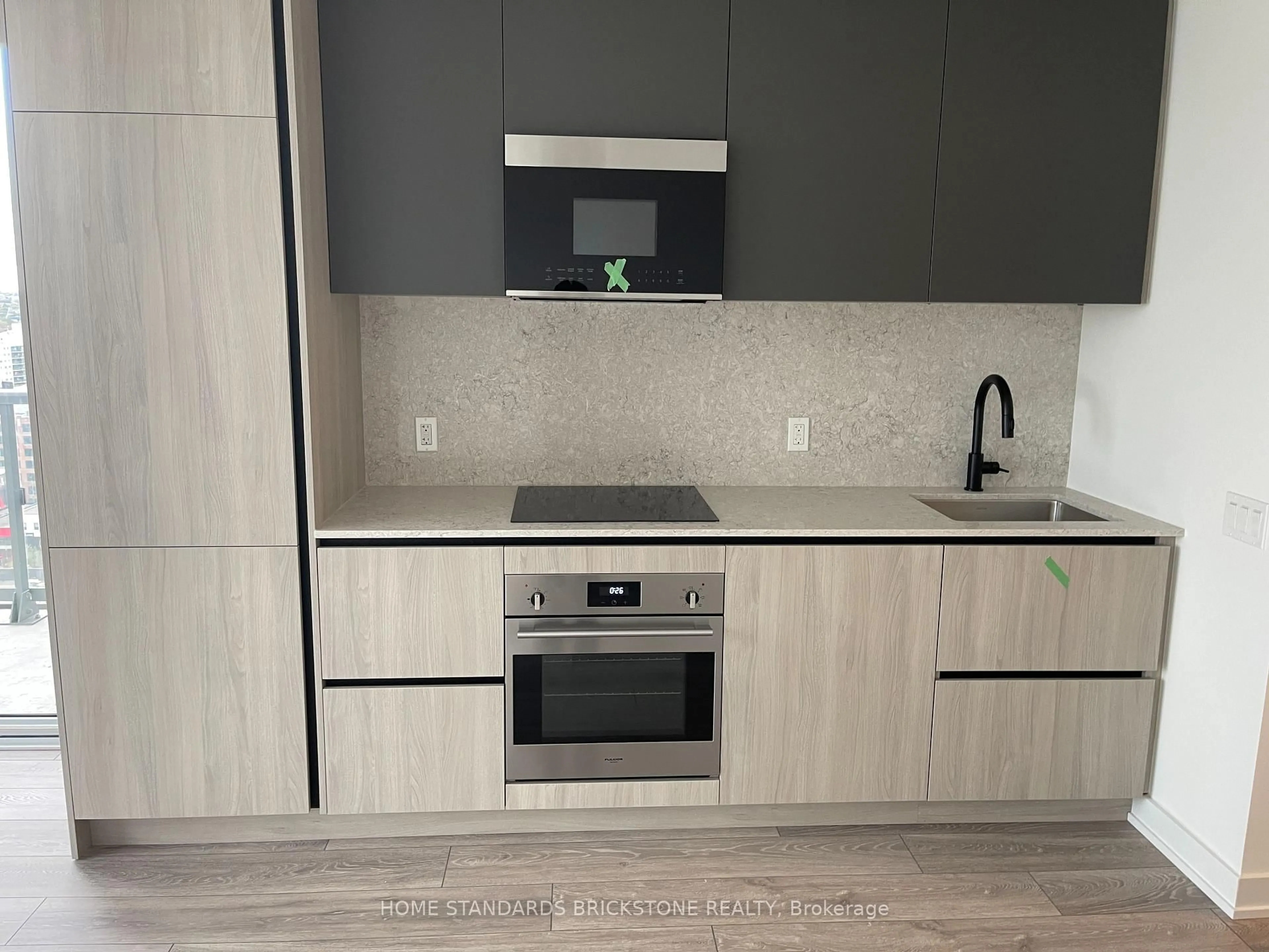 Standard kitchen, wood/laminate floor for 108 Peter St #2011, Toronto Ontario M5V 0W2