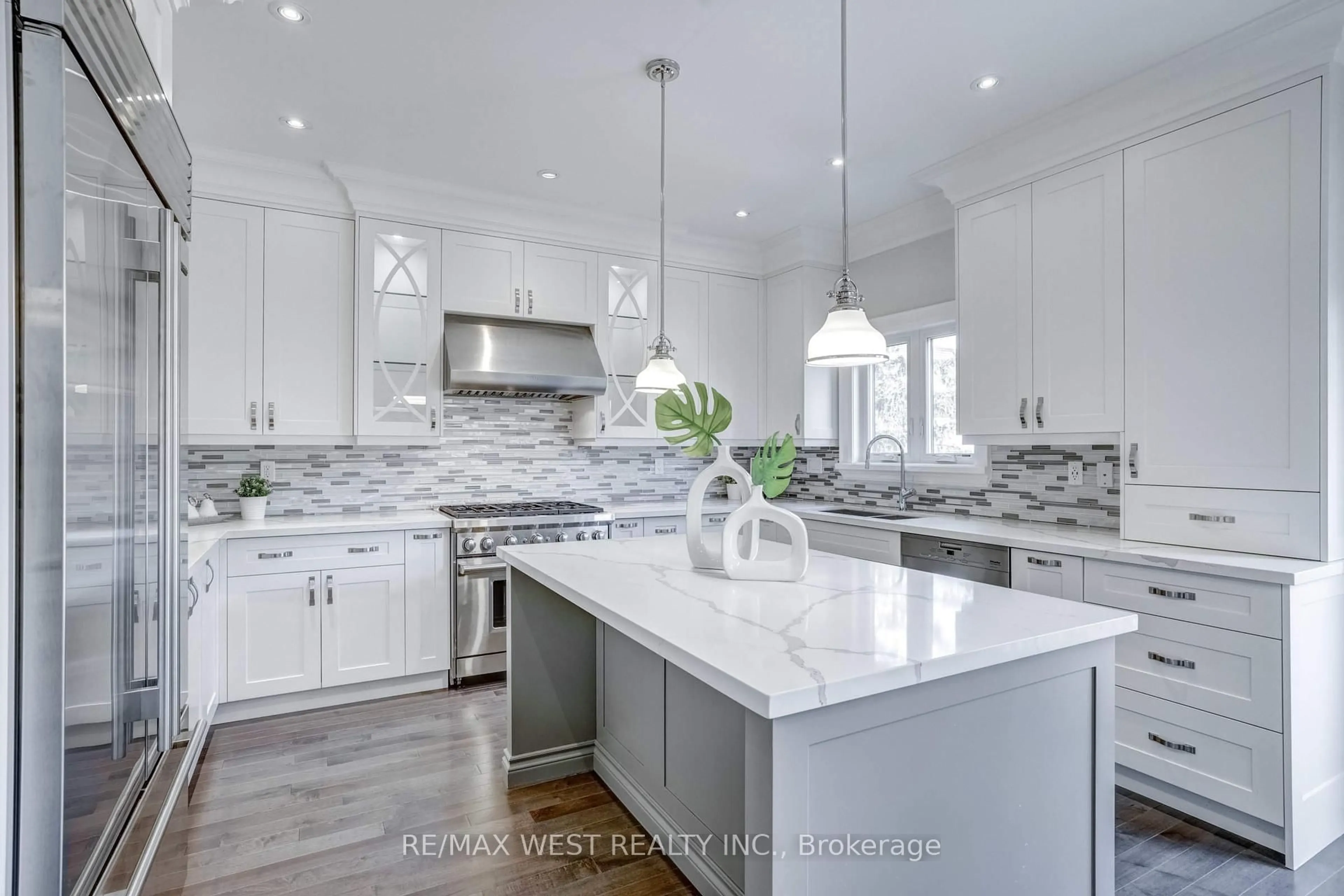 Contemporary kitchen, ceramic/tile floor for 352B Lawrence Ave, Toronto Ontario M5M 1B7