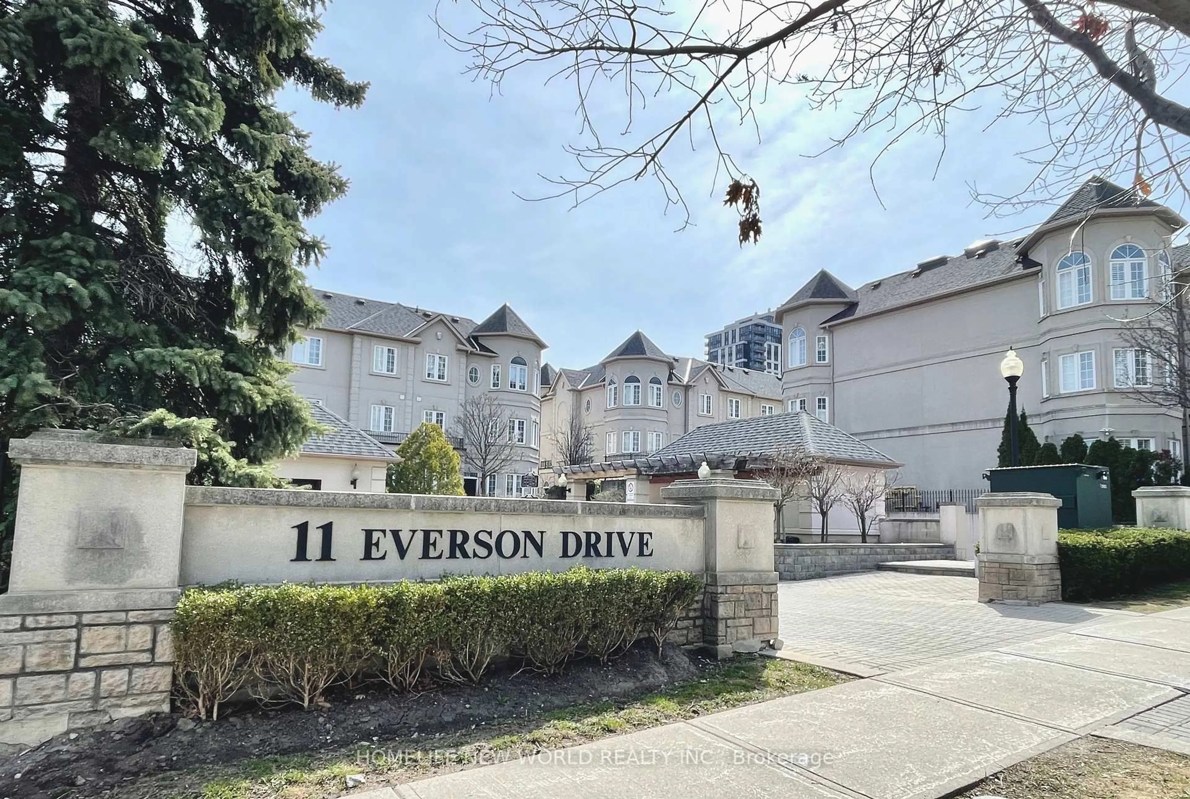 Indoor foyer for 11 Everson Dr #604, Toronto Ontario M2N 7B9