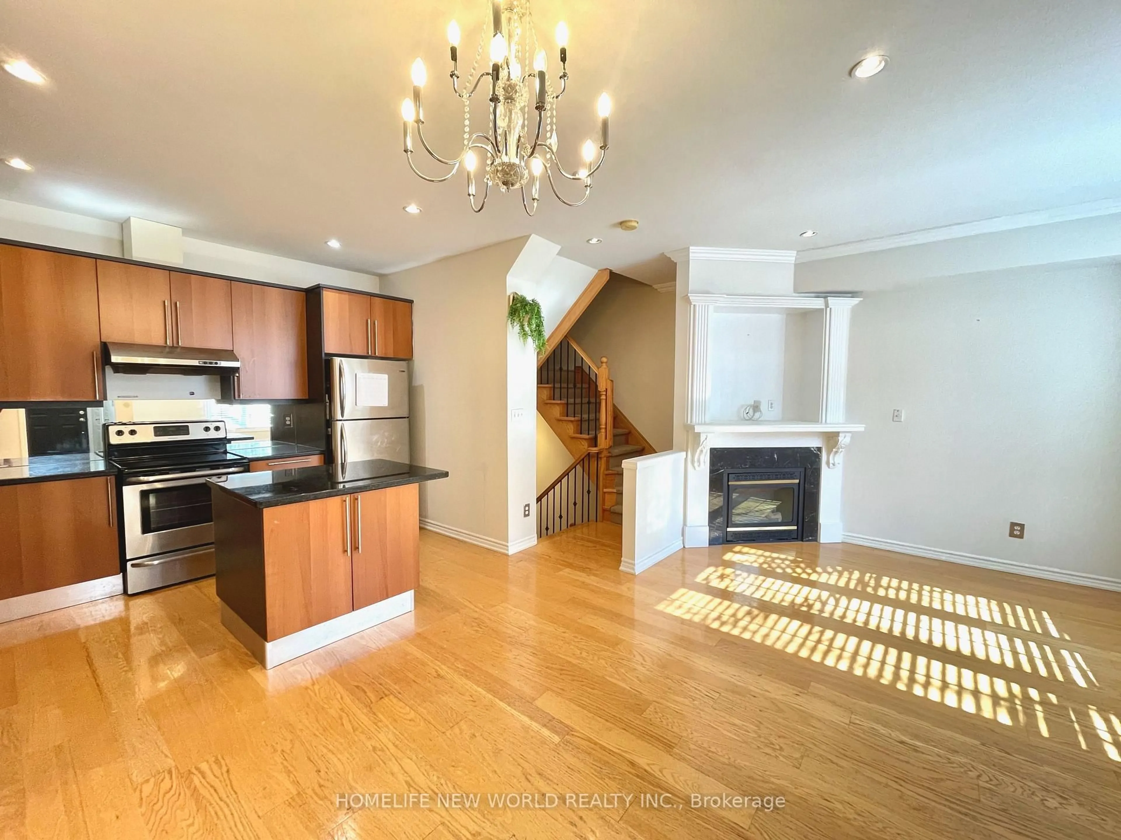 Open concept kitchen, wood/laminate floor for 11 Everson Dr #604, Toronto Ontario M2N 7B9