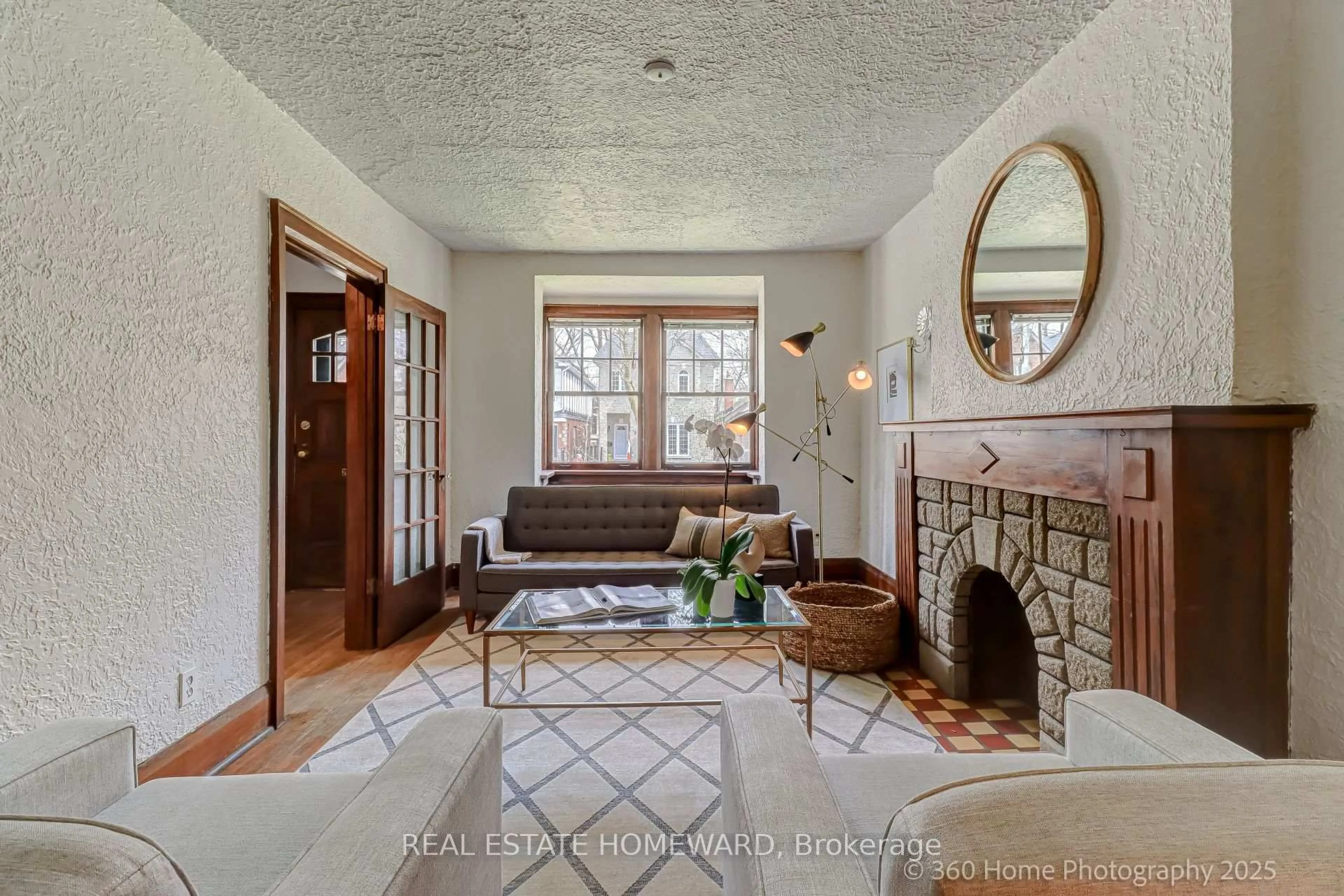 Living room with furniture, unknown for 22 Banff Rd, Toronto Ontario M4S 2V5